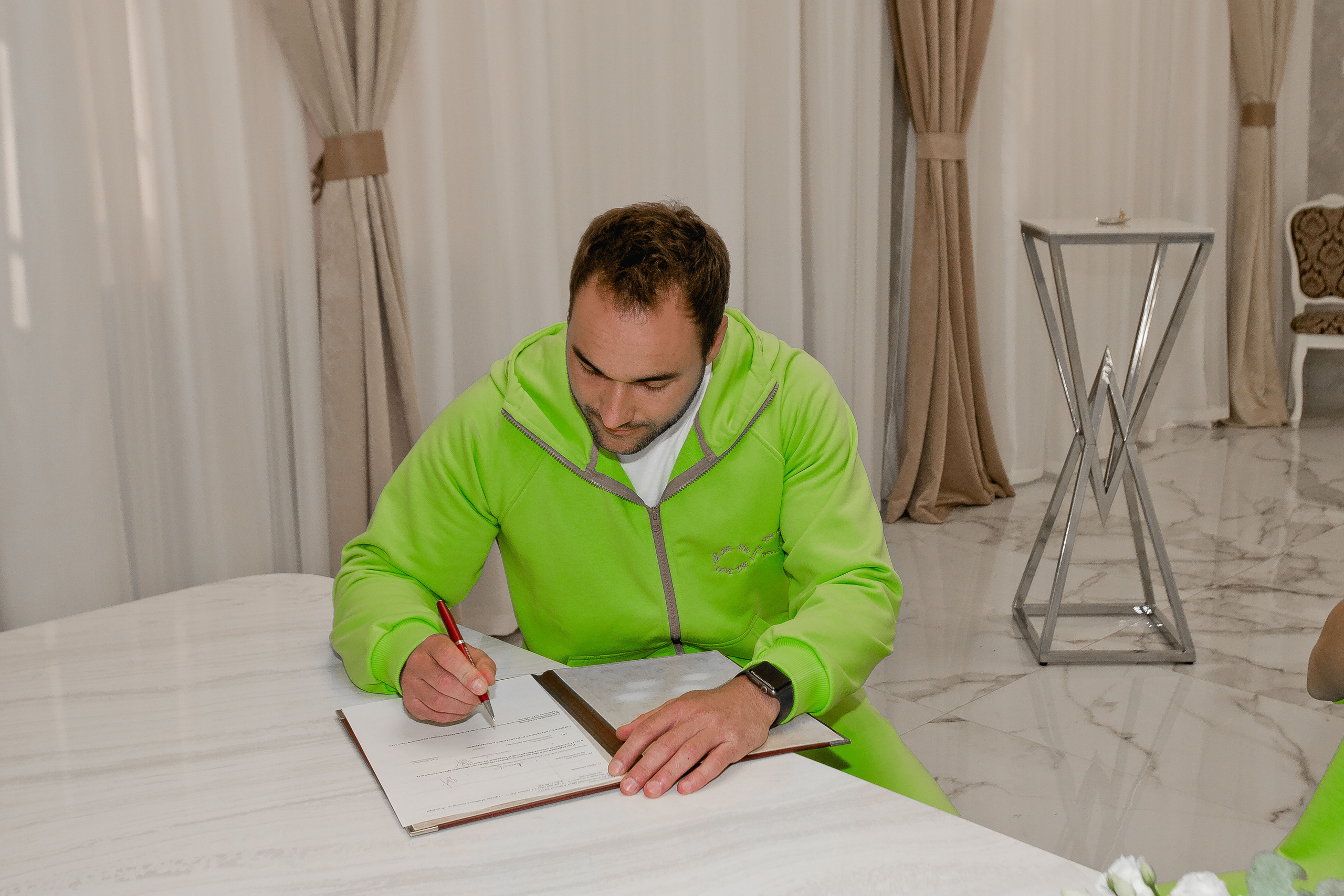 Дима и Зуля. Фотограф