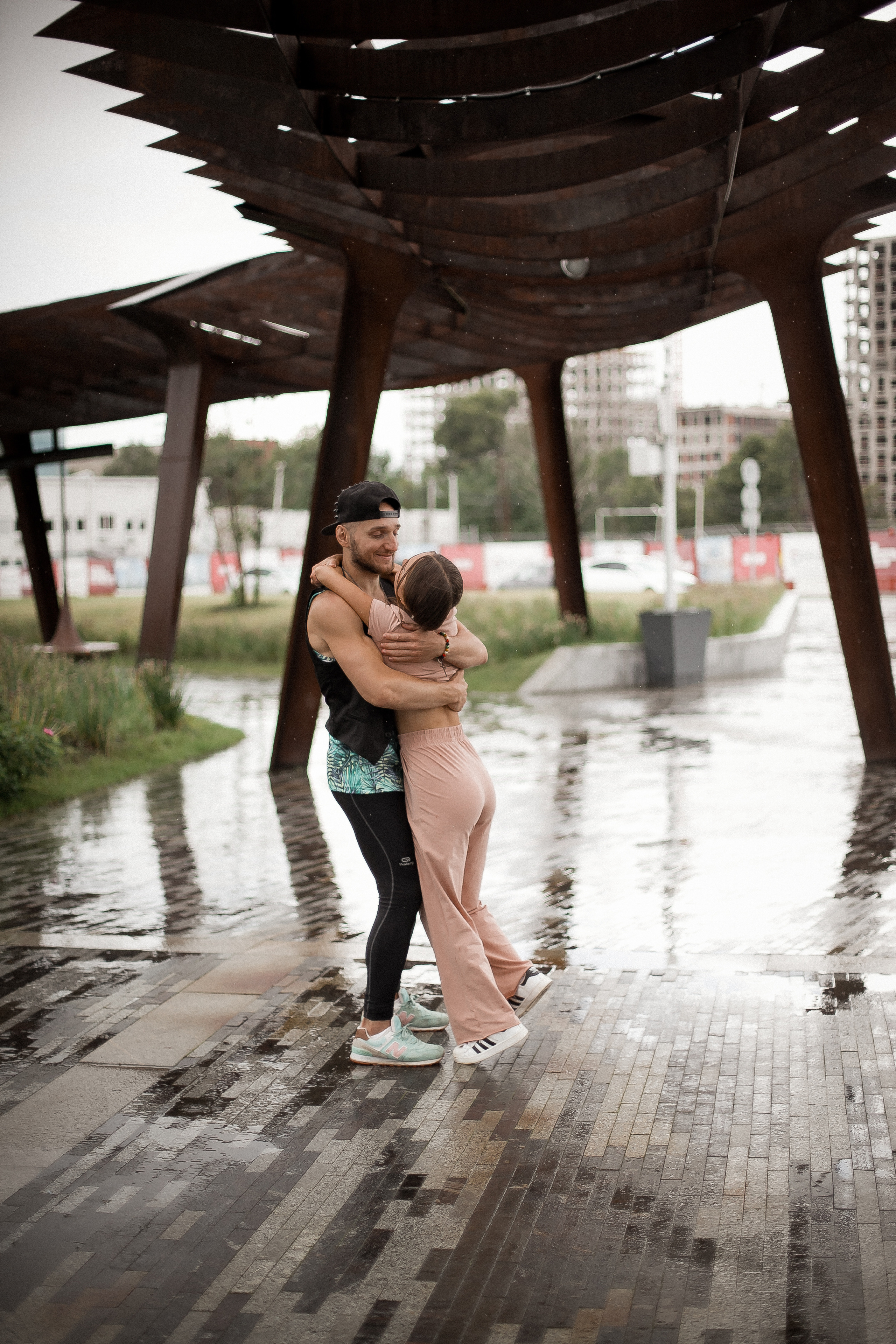 Кирилл и Женя. Парк Тюфелева роща. Фотограф