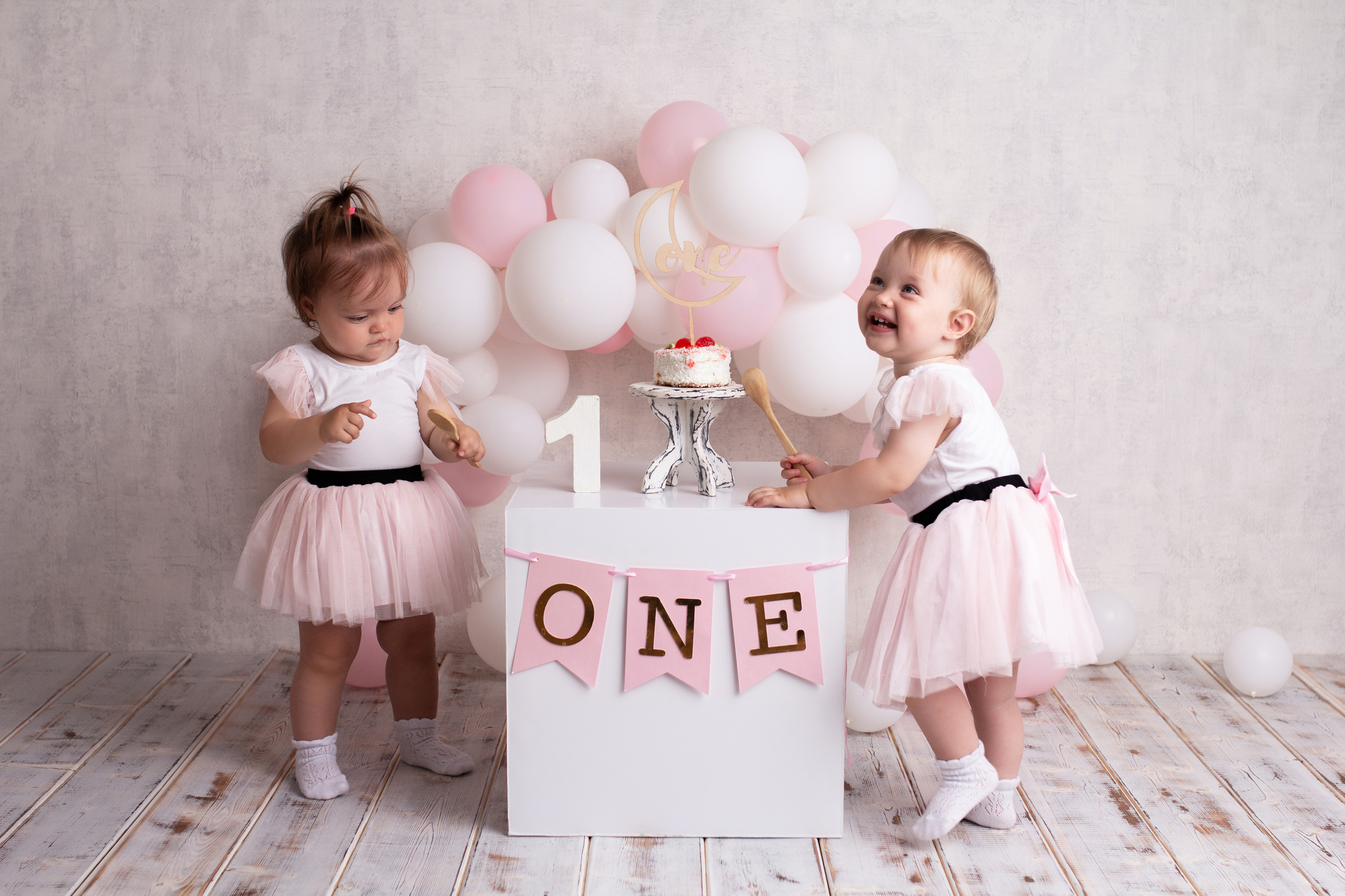 Диана и Яна. Фотограф новорожденных в Барнауле Русакова Анастасия