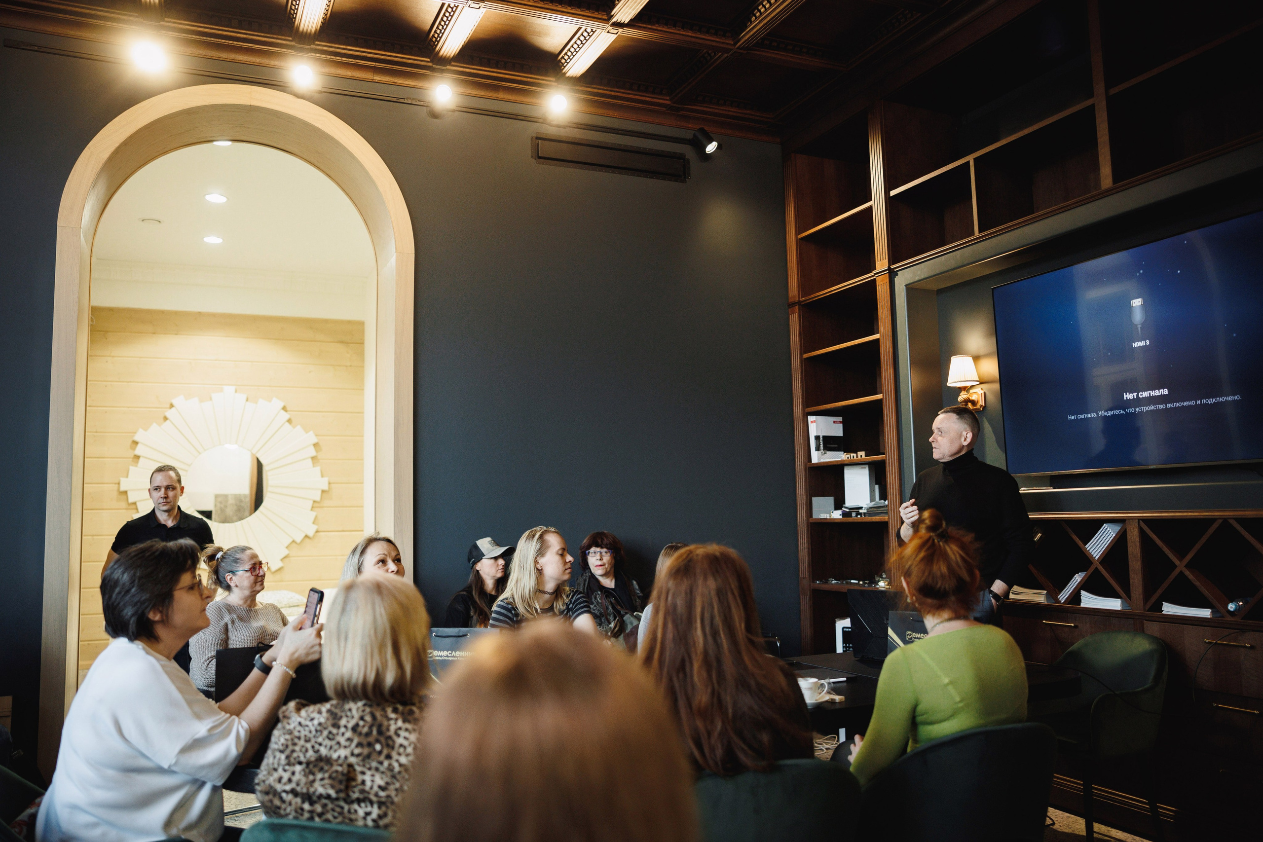 Круглый стол. Свадебный фотограф в Санкт-Петербурге Александр Пащенко