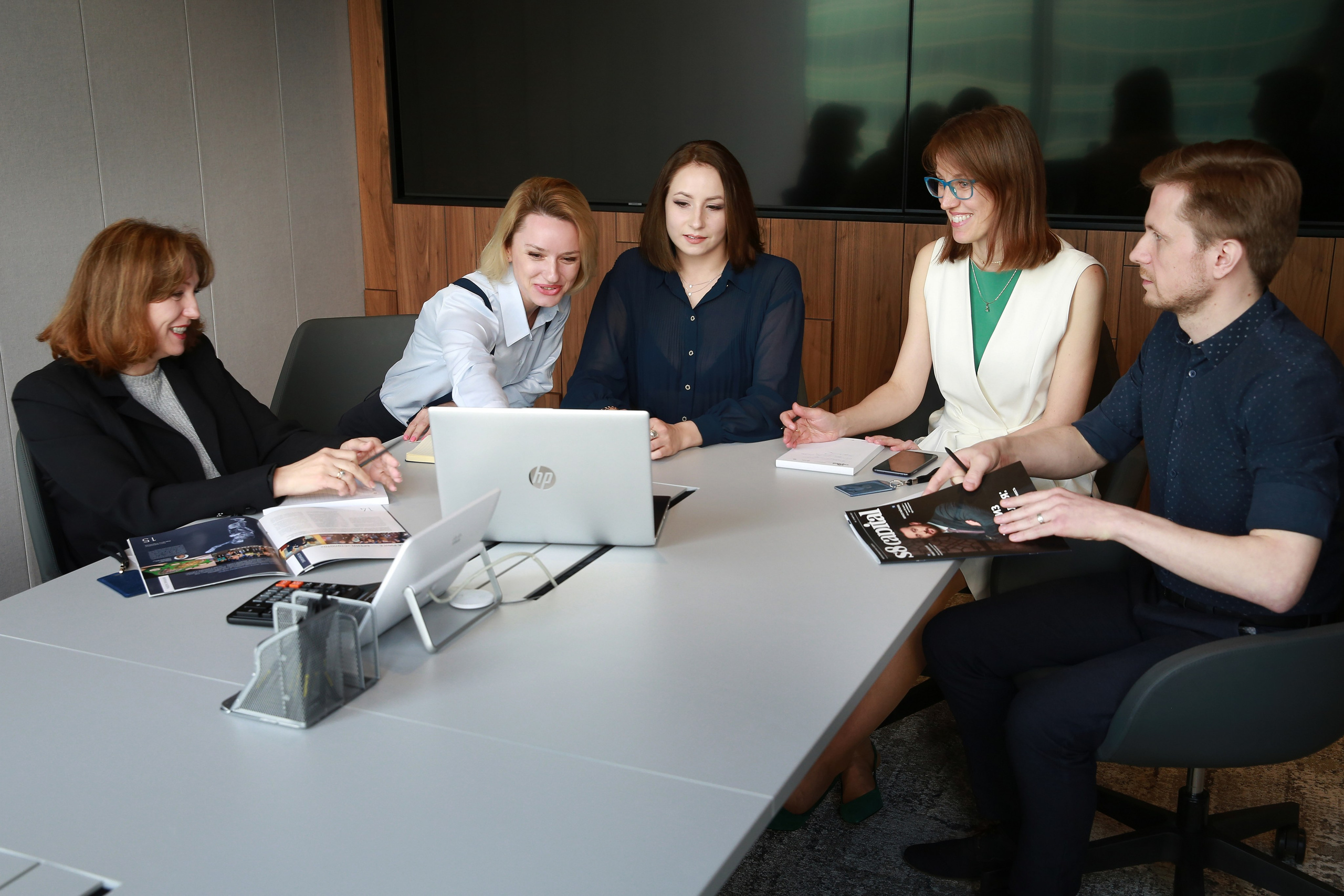 Бизнес-портрет в Москве — профессиональная фотосъёмка для вашего имиджа. Фотограф в Москве Владимир Осиченко — портреты, мероприятия, репортажи