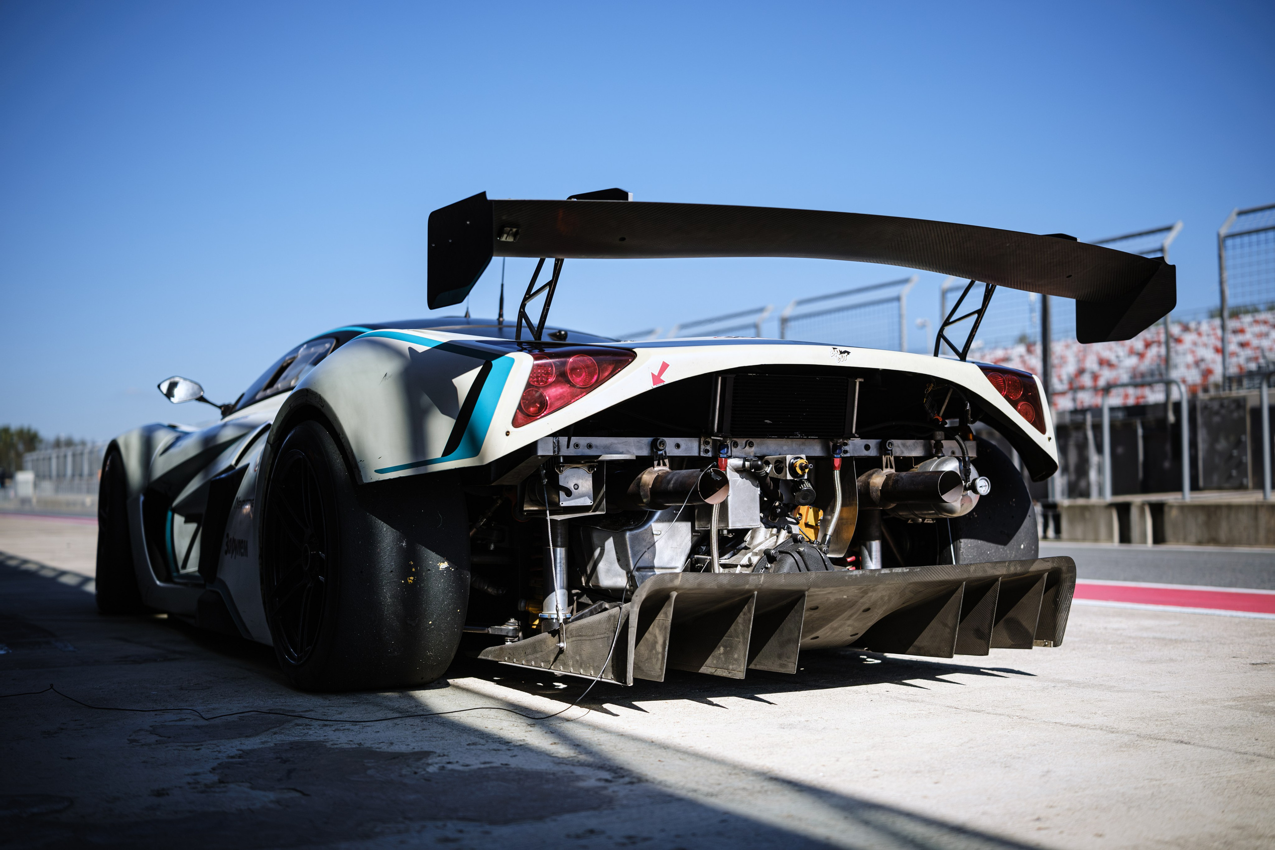 Российская серия гонок на выносливость. Авто и мотоспорт — фотограф Антон Медведев iCoguar