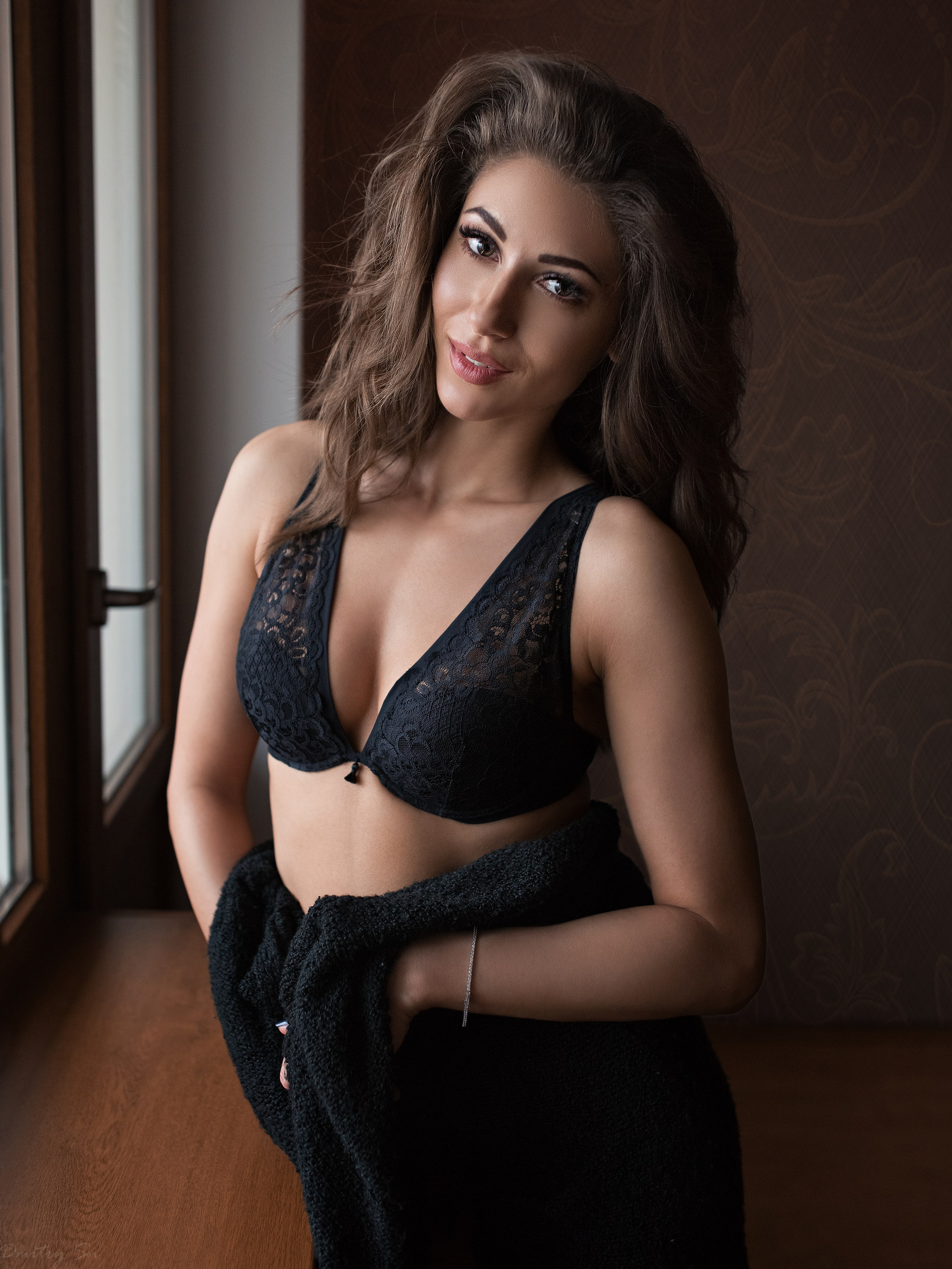 Фотосет у окна с Дарьей для «себя»