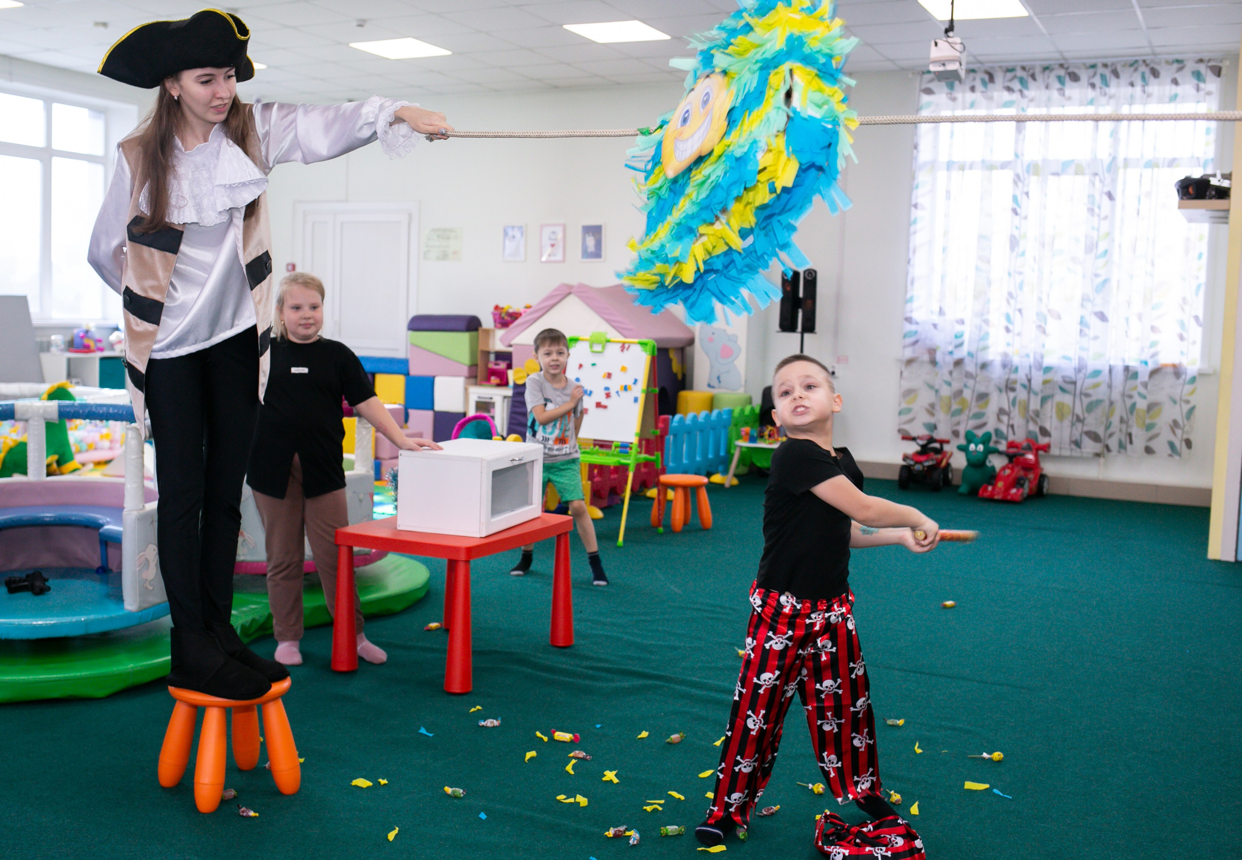 Белый кролик. Форд Боярд. Фотограф новорожденных и семейный фотограф НСО г. Бердск Марина Львова