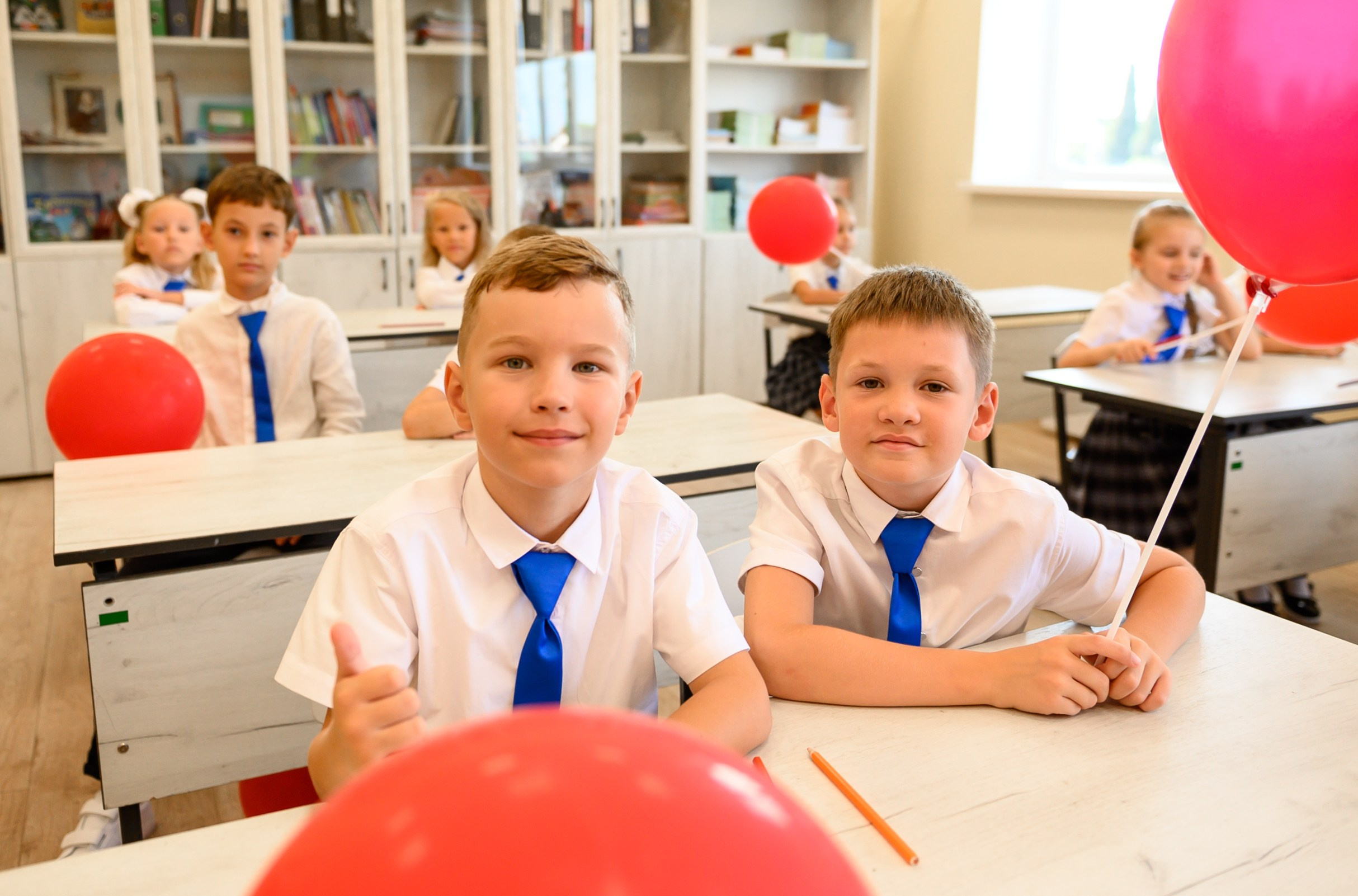 Первый раз в первый класс школа Страховой. Свадебный и семейный фотограф София Невская