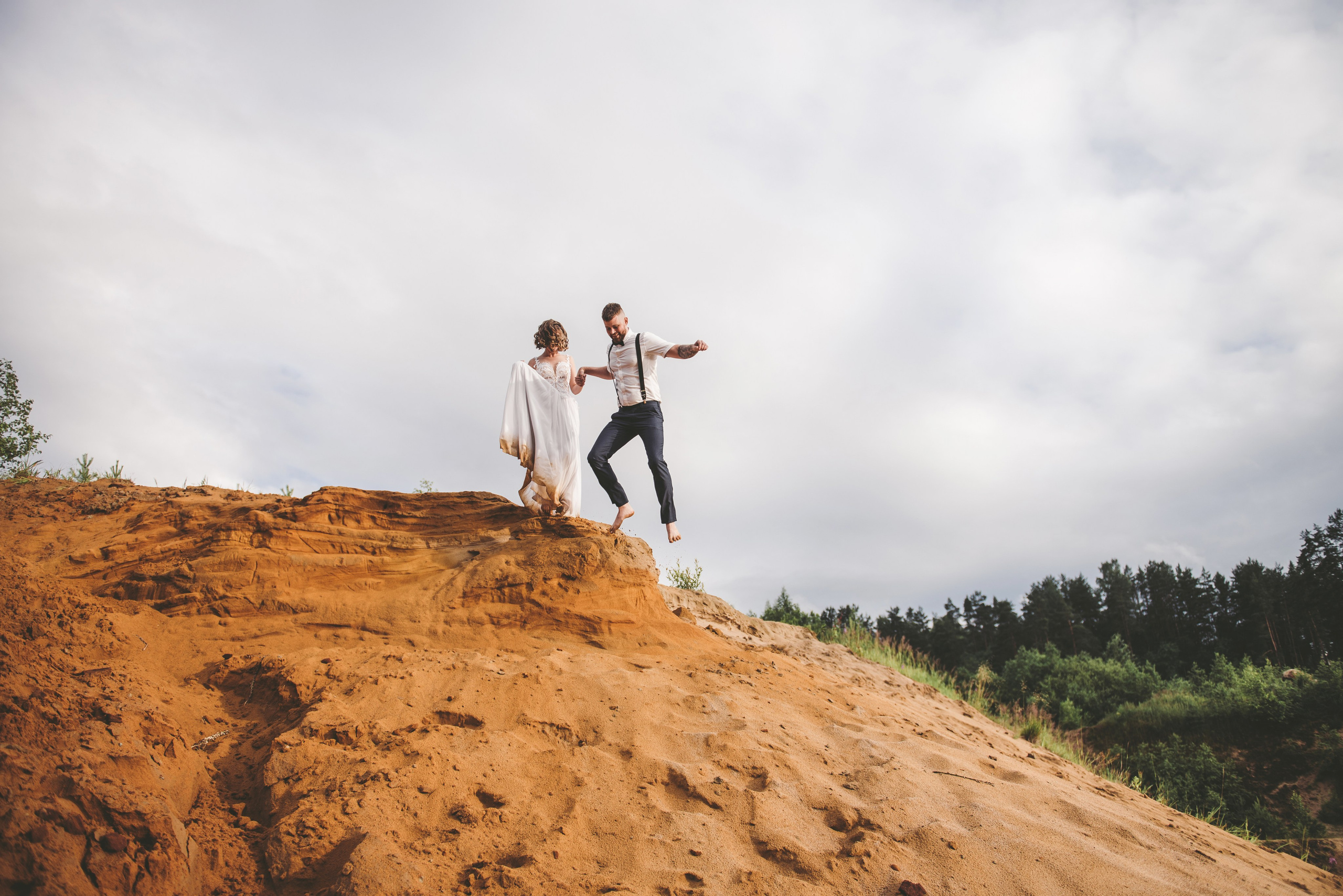 Выездная регистрация на песчаном карьере. Свадебный и семейный фотограф София Невская