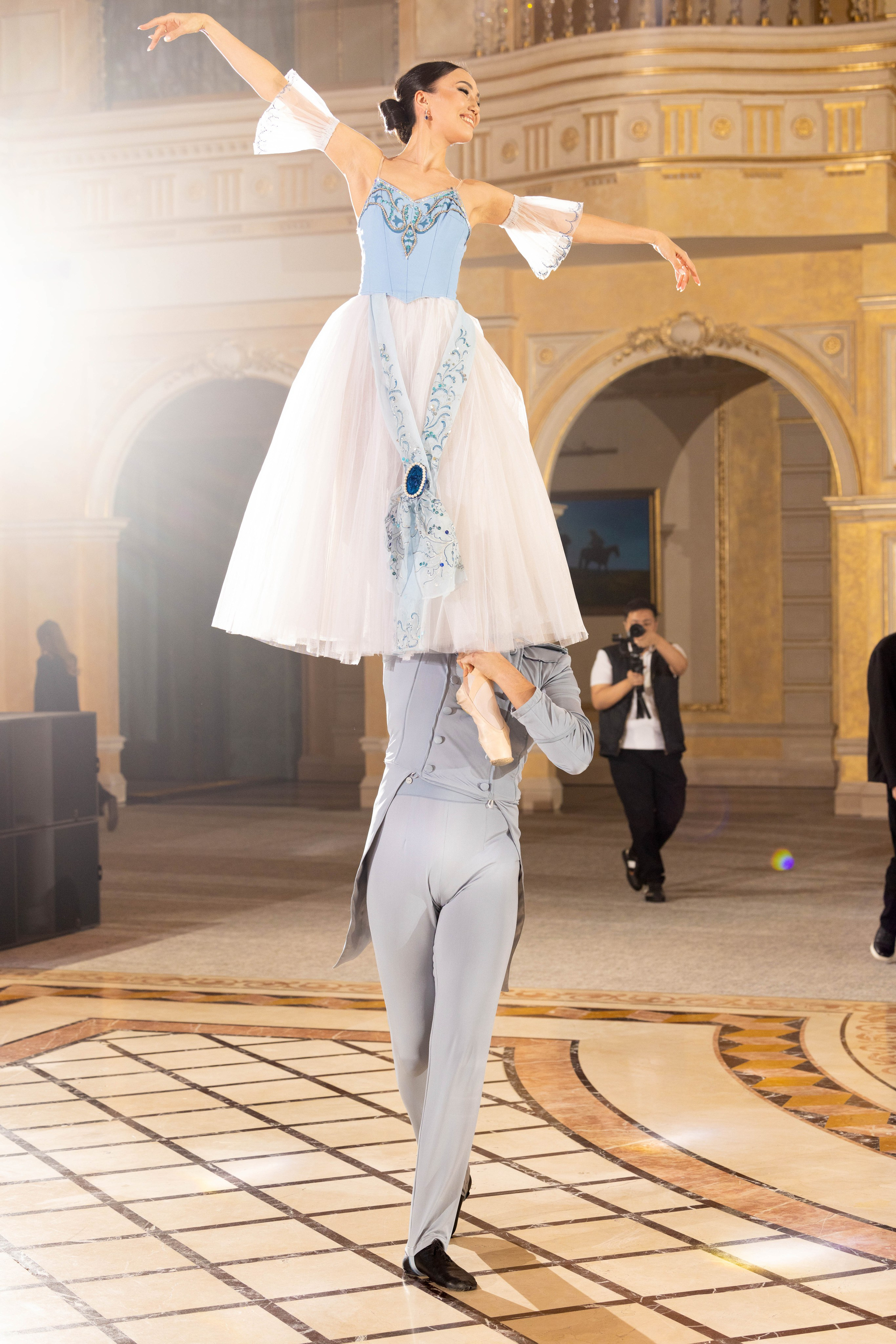 Viennese Ball. Кристина Шнайдер репортажный фотограф Алматы