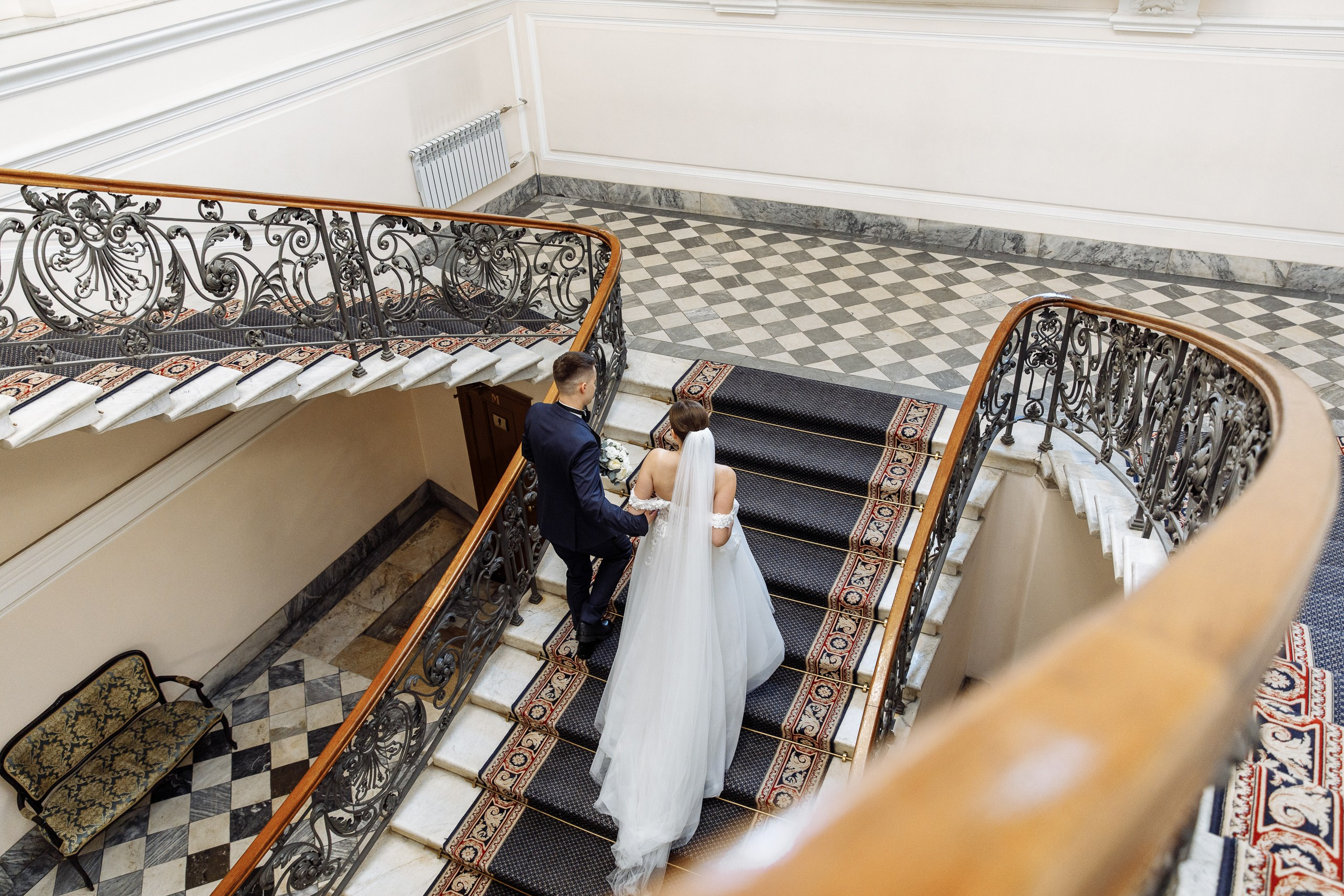 Август в городе. Главная