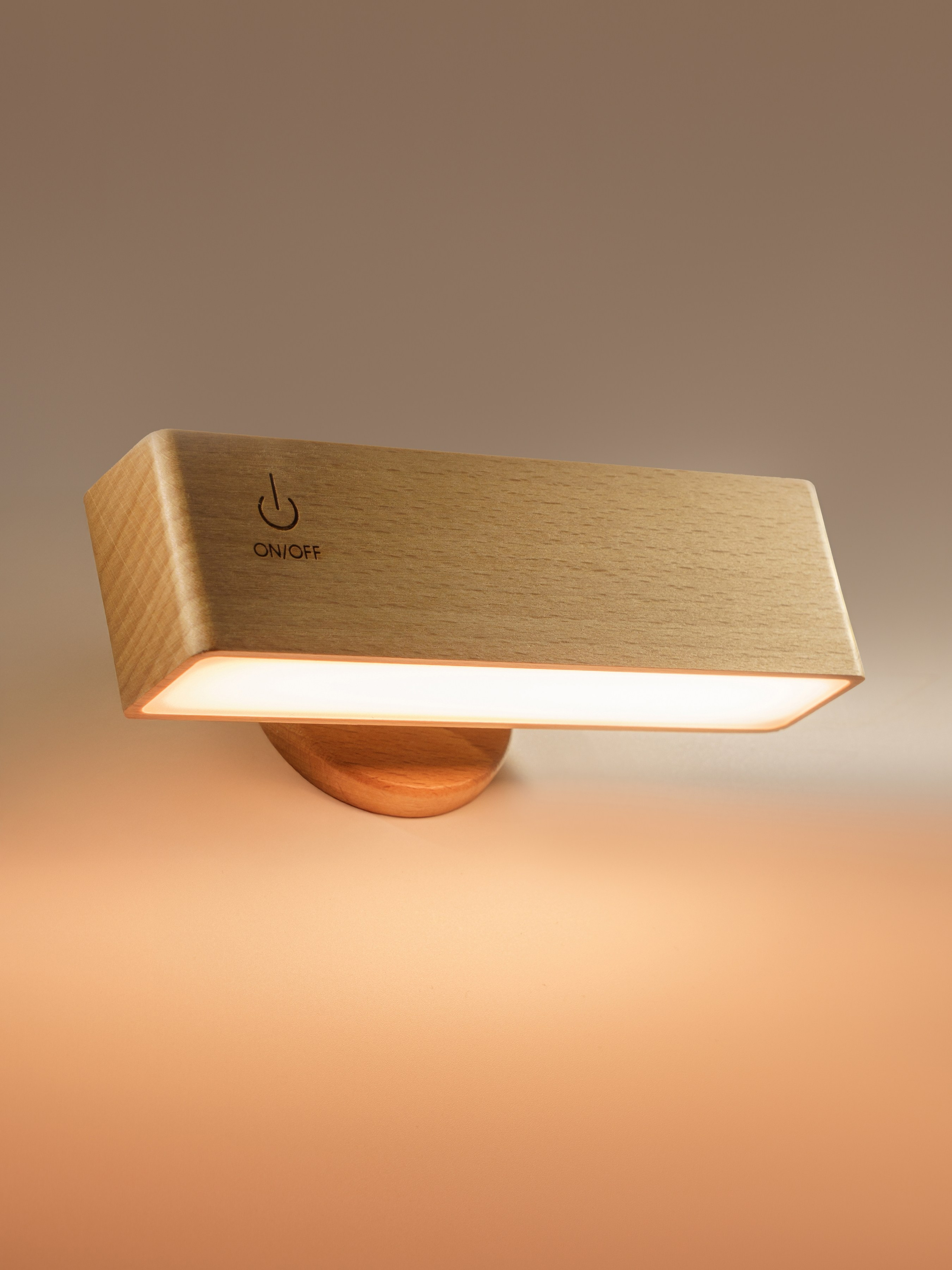 Техника, светильники. KED Production — продакшн из СПб. Создаём фото, видео и контент, который помогает брендам и селлерам продавать больше