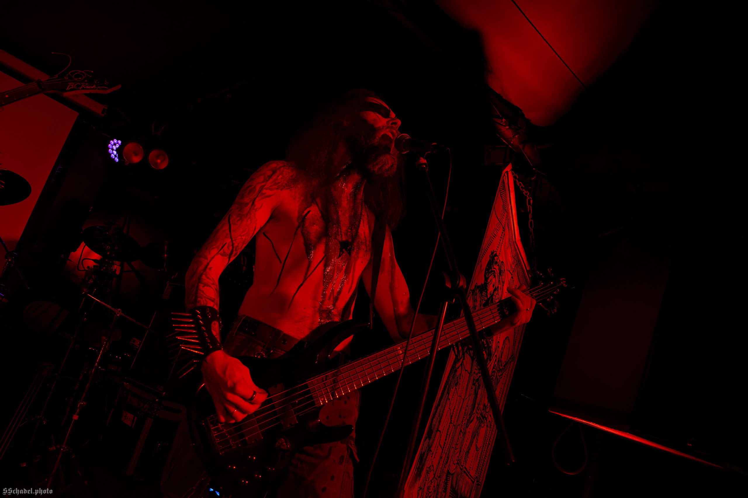 Frostlagte Måne 11.04.25. We will make everything metal!