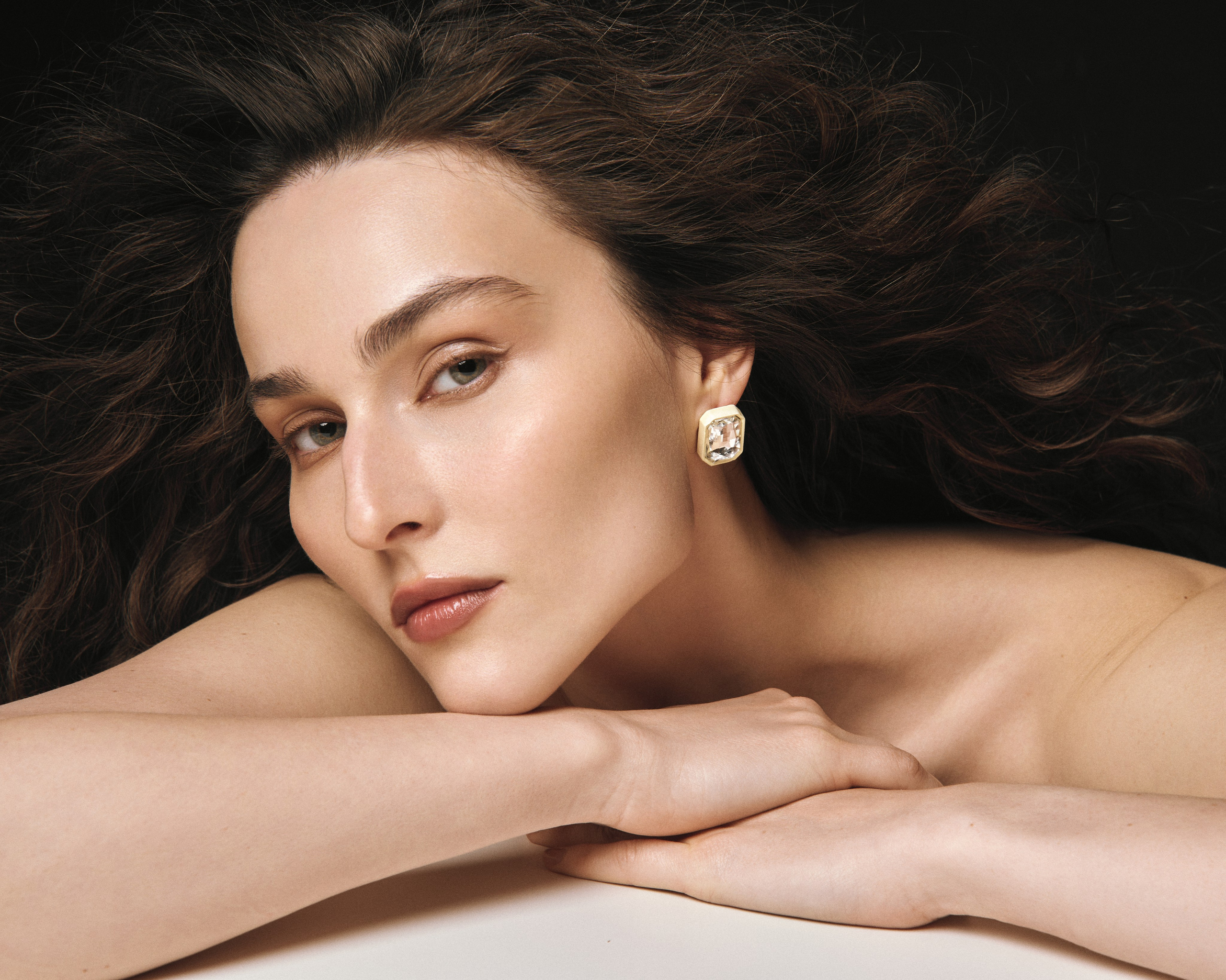 VICTORIA (editorial). Anastasia Patshina