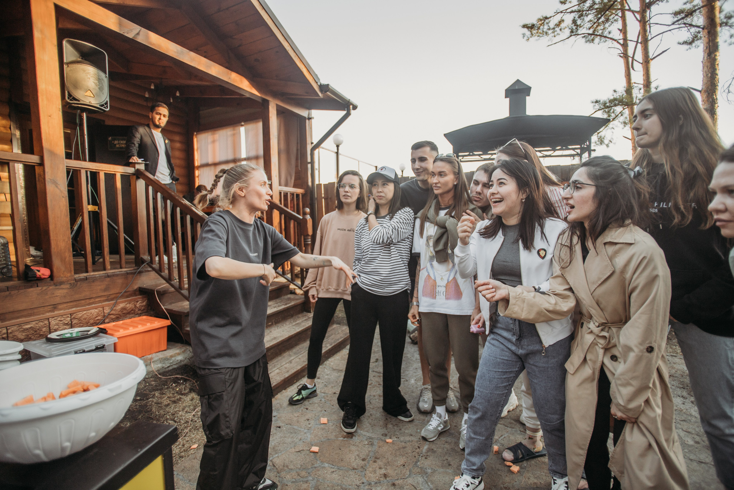 Корпоратив Muza_Arts. Венера Гайн. Репортажный фотограф  Тюмень. Обучение фотографии с 0