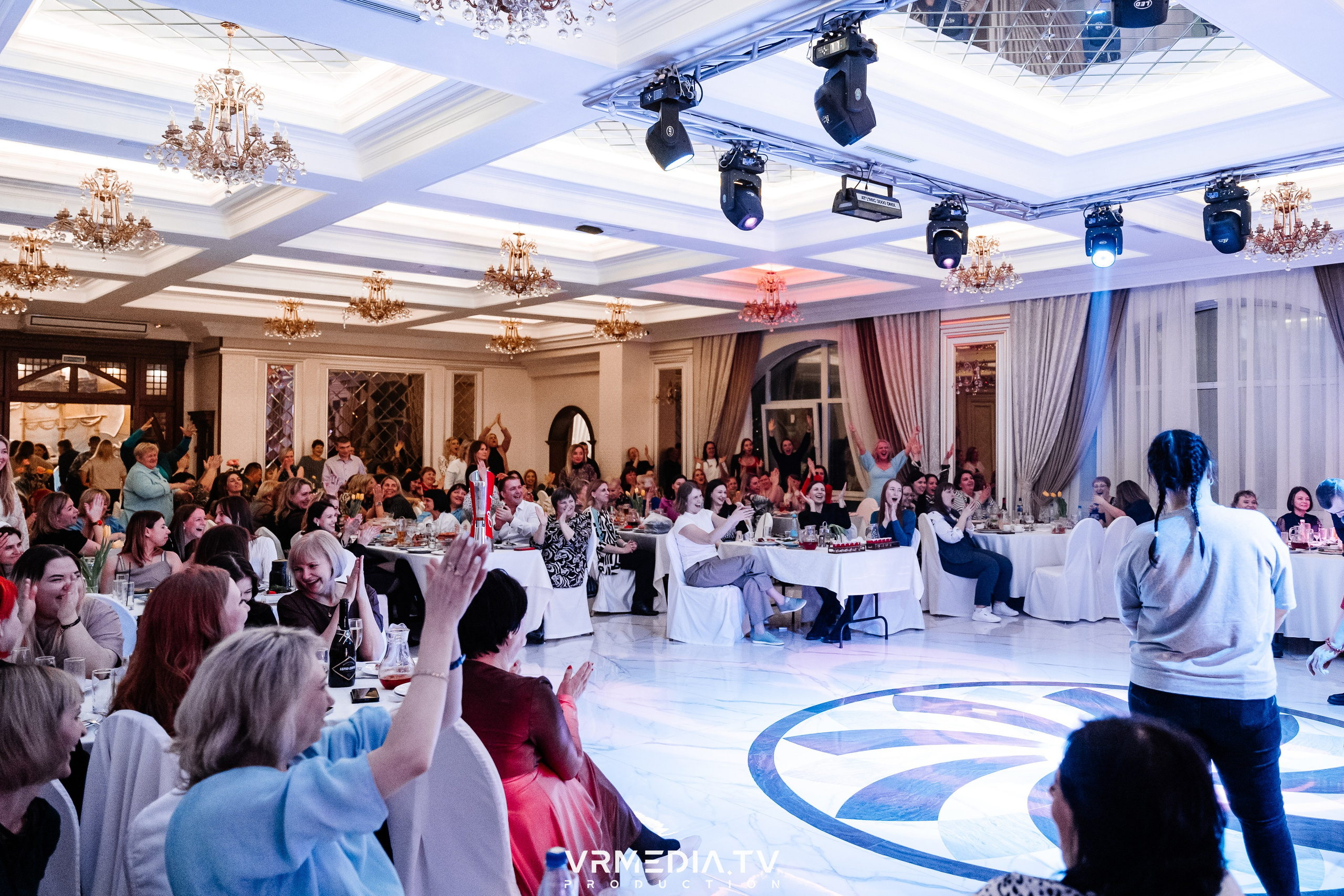 Международный женский день в ресторане «Лазурный берег»