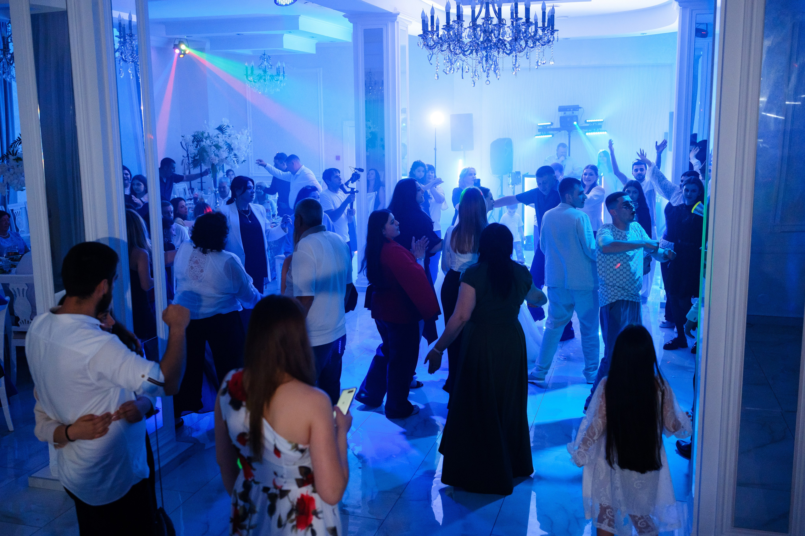 Тазабег и Диана. Свадебный фотограф | репортаж | праздники | крещение