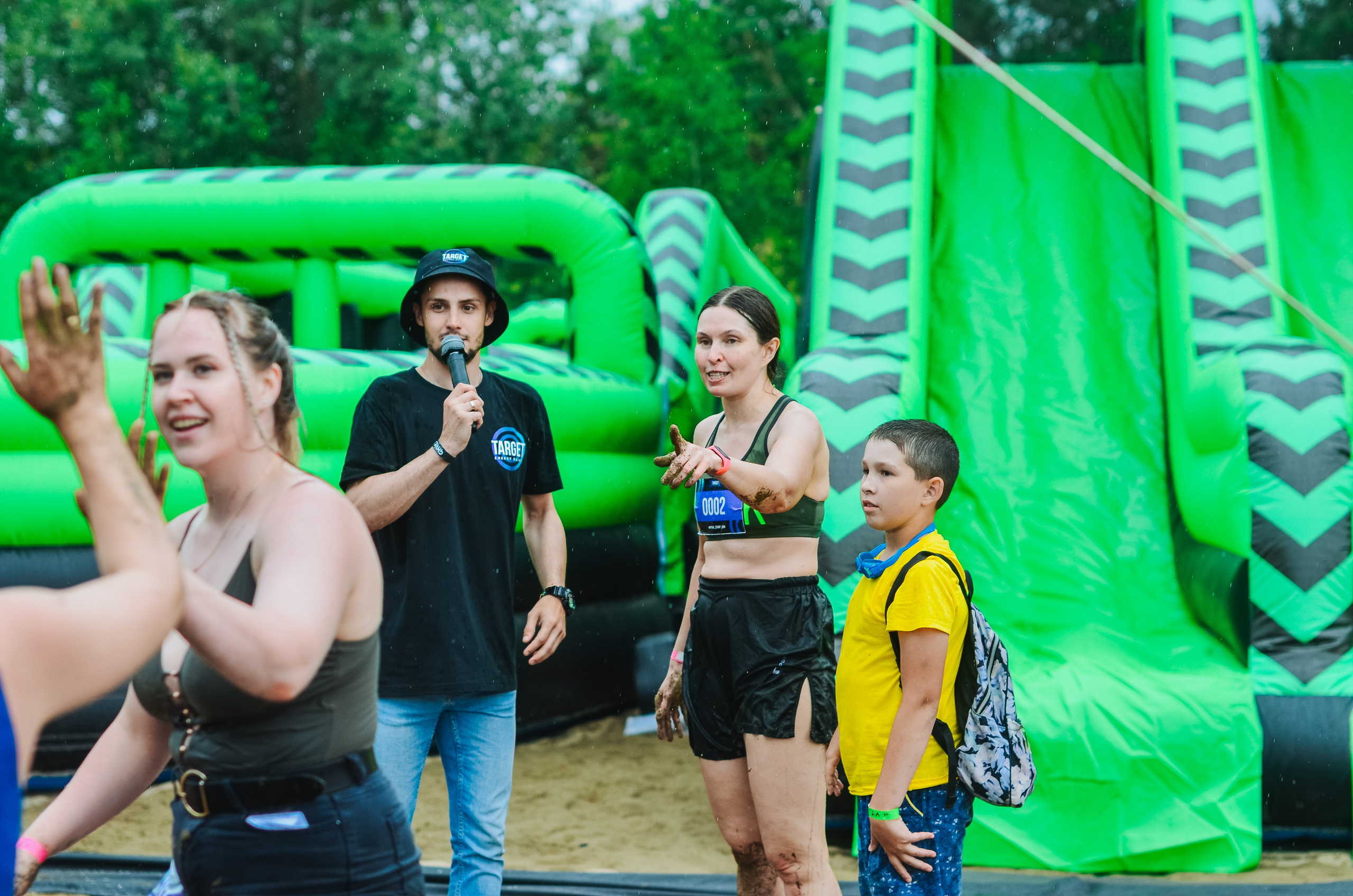 Фестиваль «Грань» 2025. Спортивная площадка. Денисова Аля — фотограф для парных съемок и индивидуальных историй в Барнауле