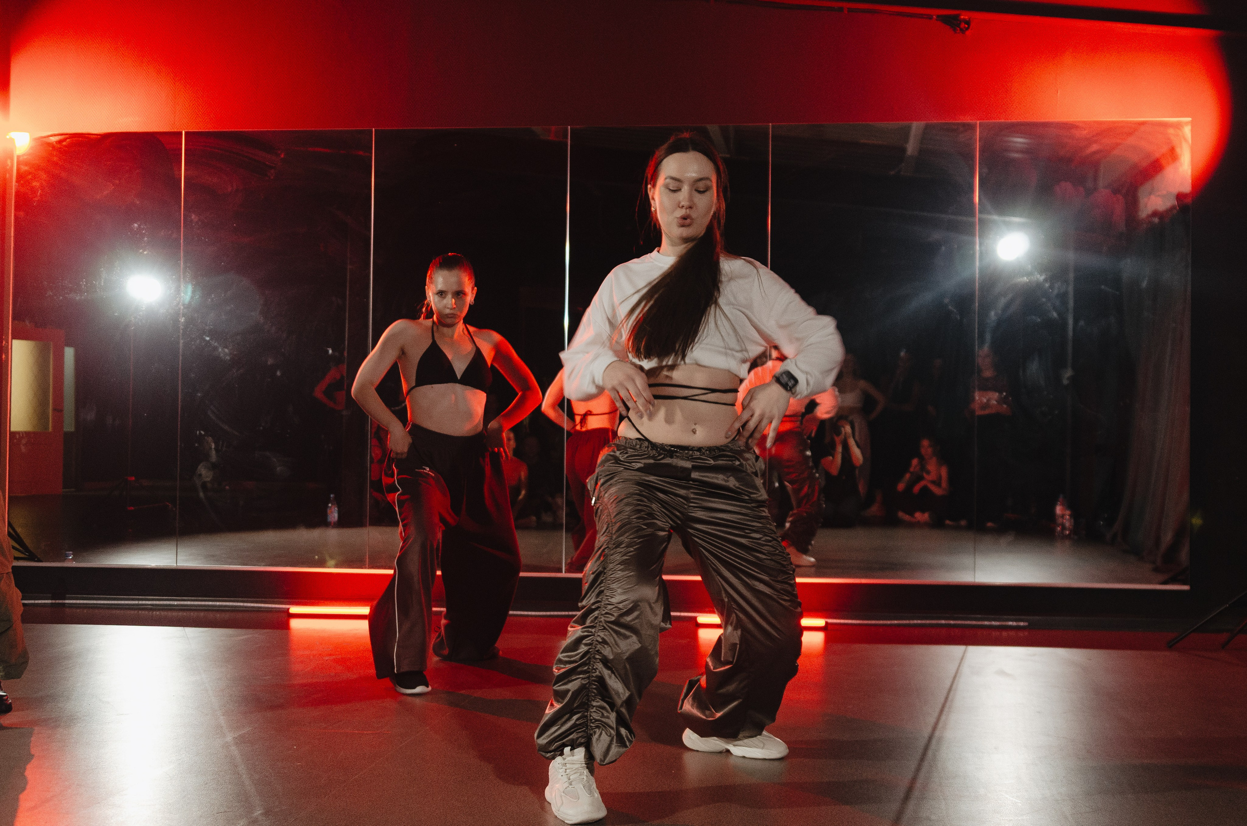 Мастер-классы по High Heels/Girly hip-hop от Оксаны ATTA. Денисова Аля — фотограф для парных съемок и индивидуальных историй в Барнауле