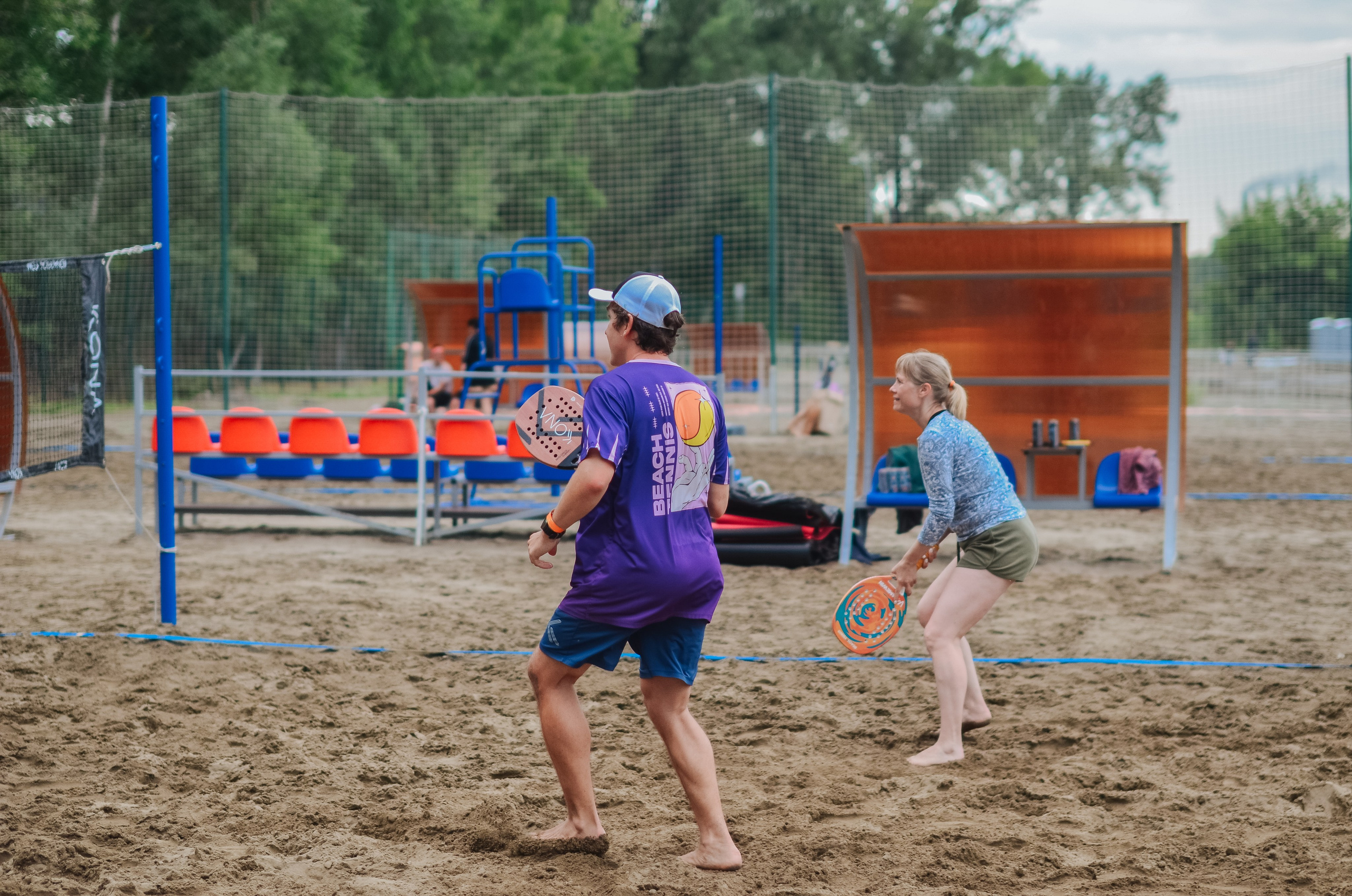 Фестиваль «Грань» 2025. Спортивная площадка. Денисова Аля — фотограф для парных съемок и индивидуальных историй в Барнауле