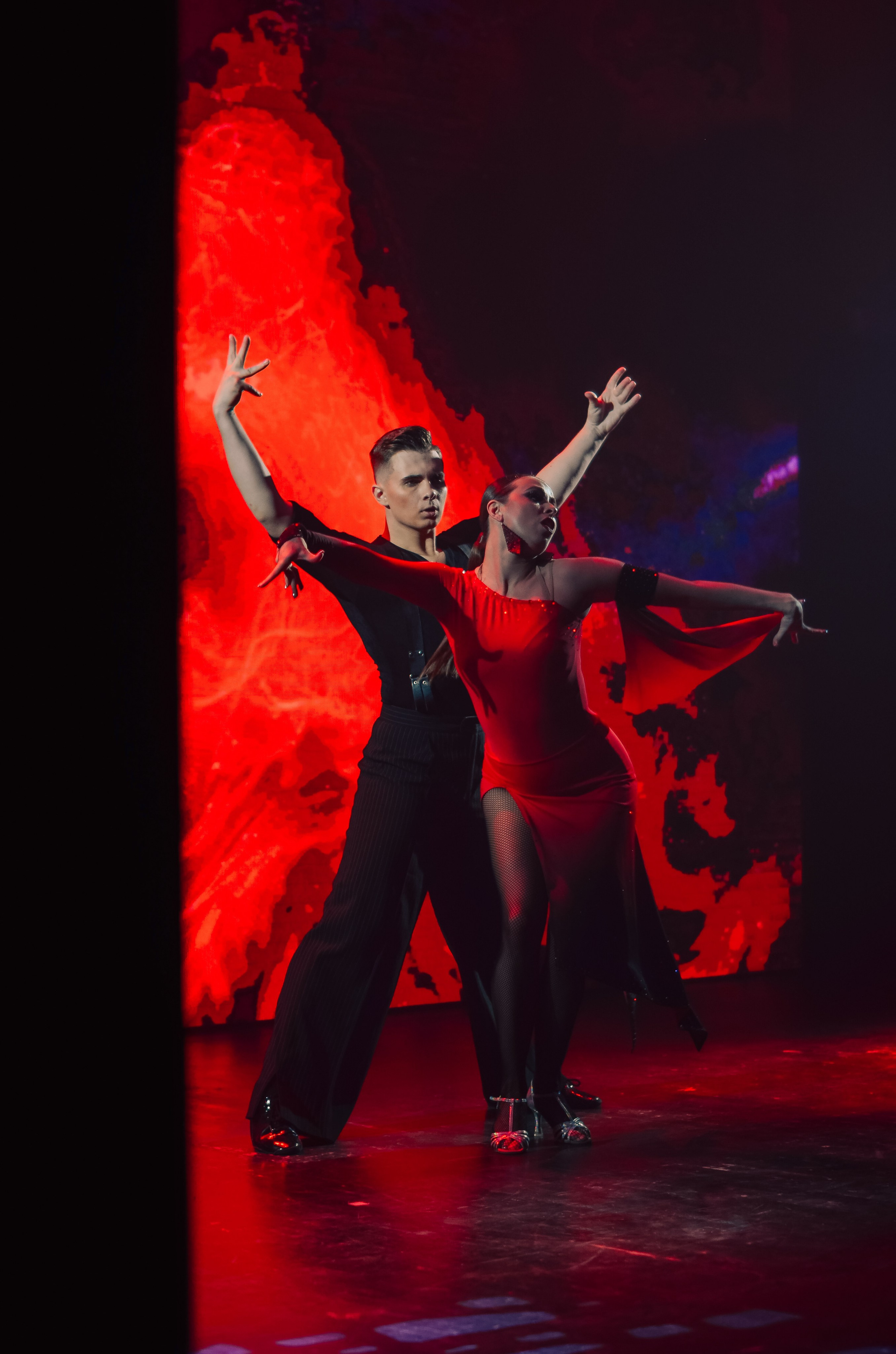 Фоторепортаж танцевального мероприятия. Денисова Аля — фотограф для парных съемок и индивидуальных историй в Барнауле