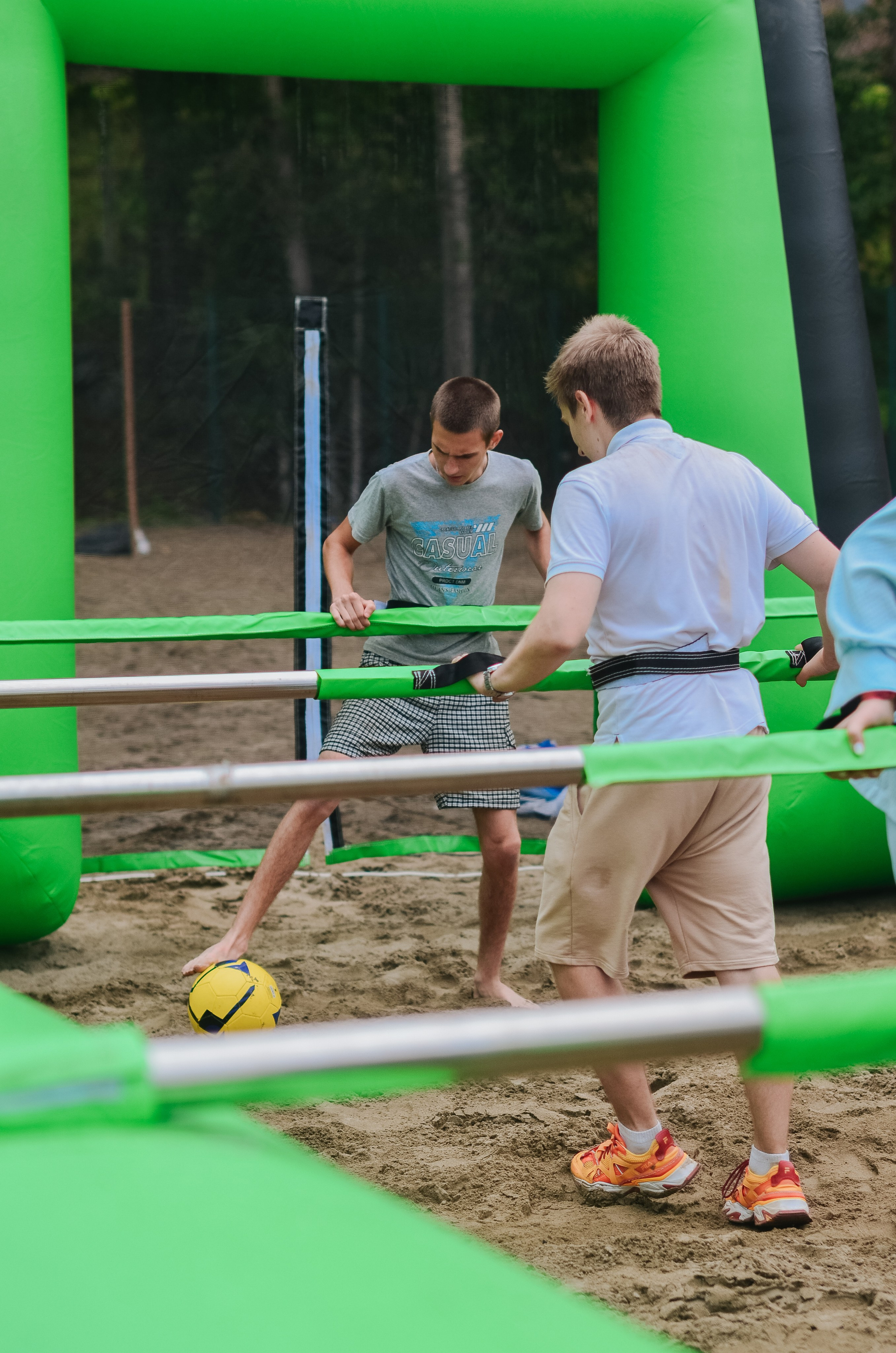 Фестиваль «Грань» 2025. Спортивная площадка. Денисова Аля — фотограф для парных съемок и индивидуальных историй в Барнауле