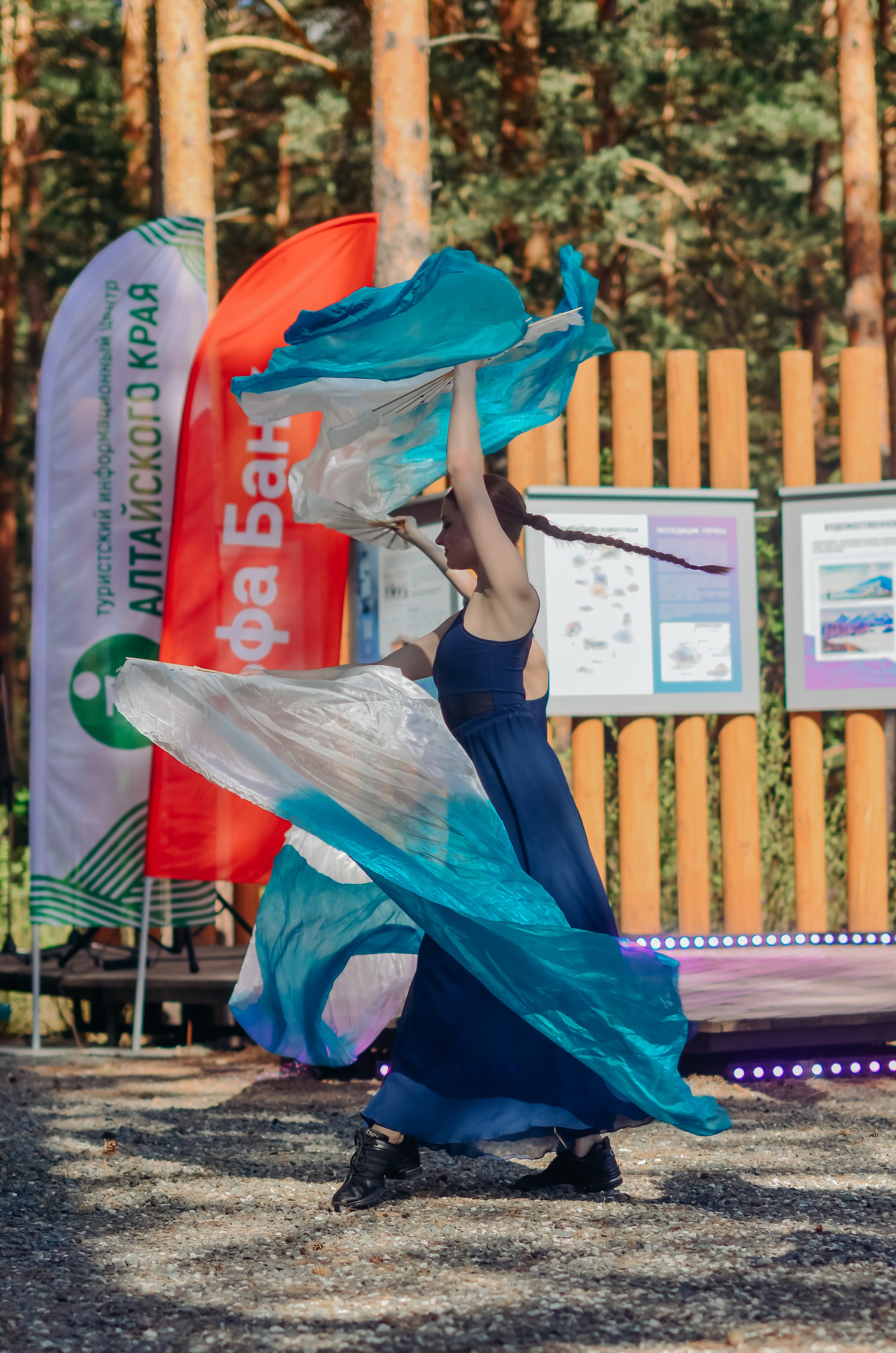 Фестиваль «Цветение Маральника на Алтае 2025». Фоторепортаж. Денисова Аля — фотограф для парных съемок и индивидуальных историй в Барнауле