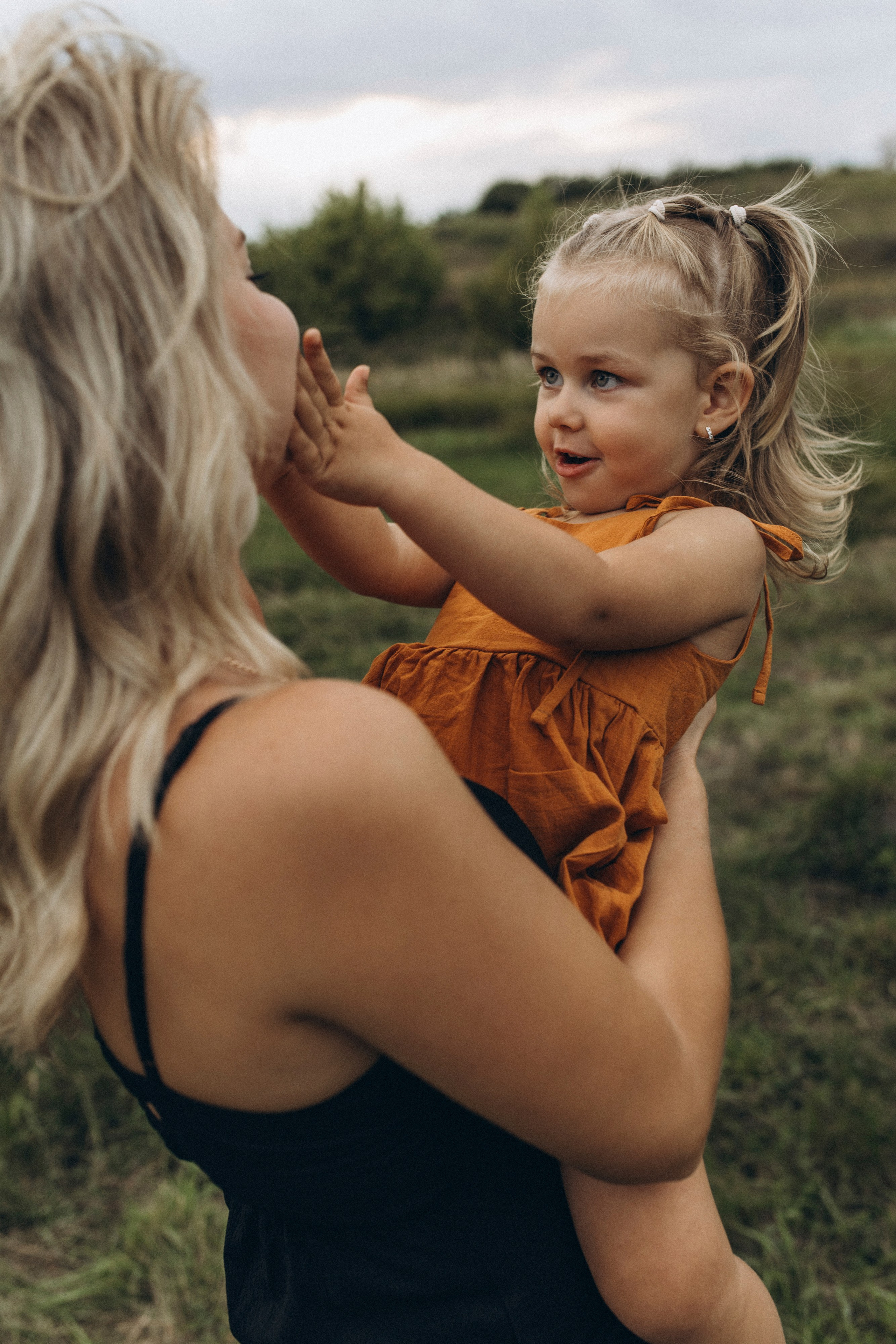 Летняя история Насти и Полины. Семейный и детский фотограф Башкатова Дарья Старый Оскол
