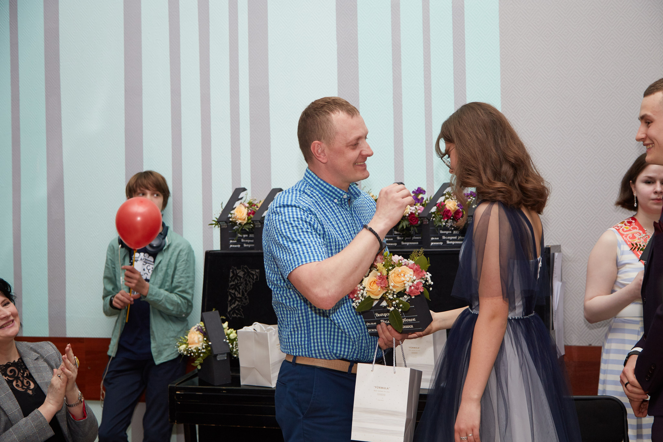 Последний звонок. Фотограф Савченко Люба. Москва