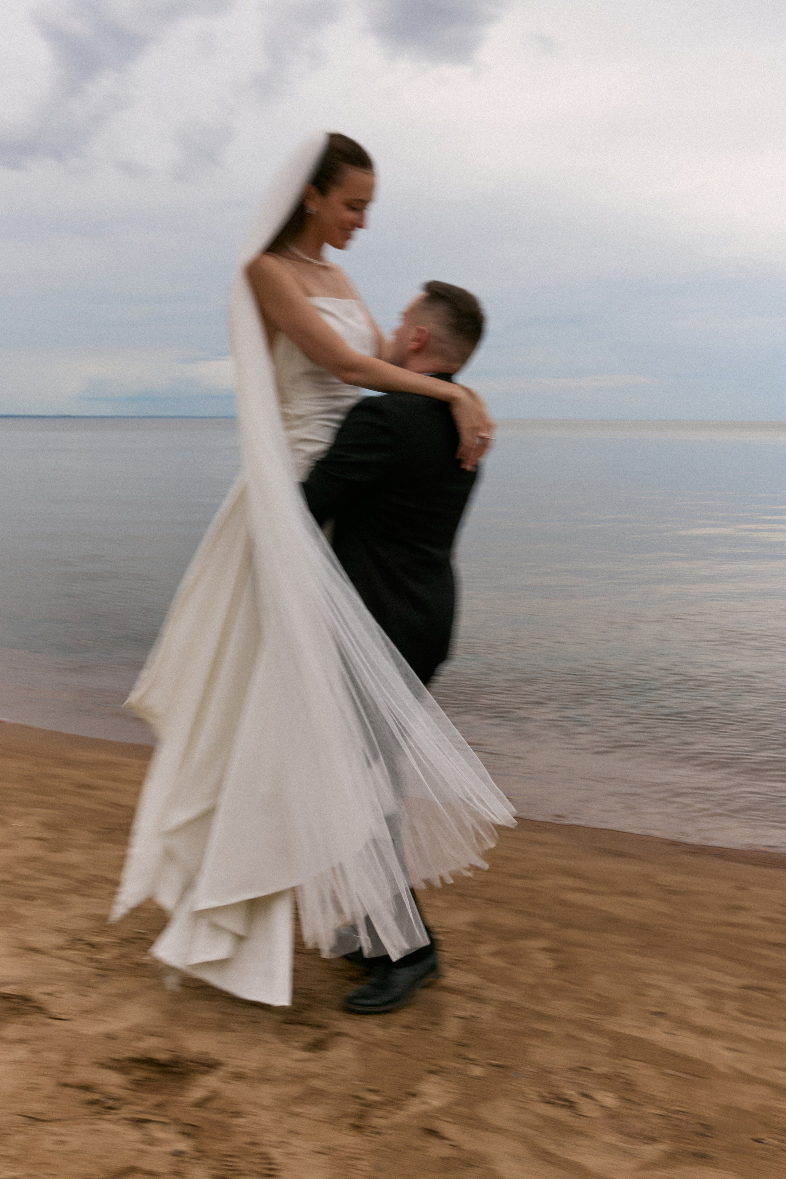 Тимур & Лиора. Сестры Карабаза. Фотографы и ретушеры в Москве и Санкт-Петербурге