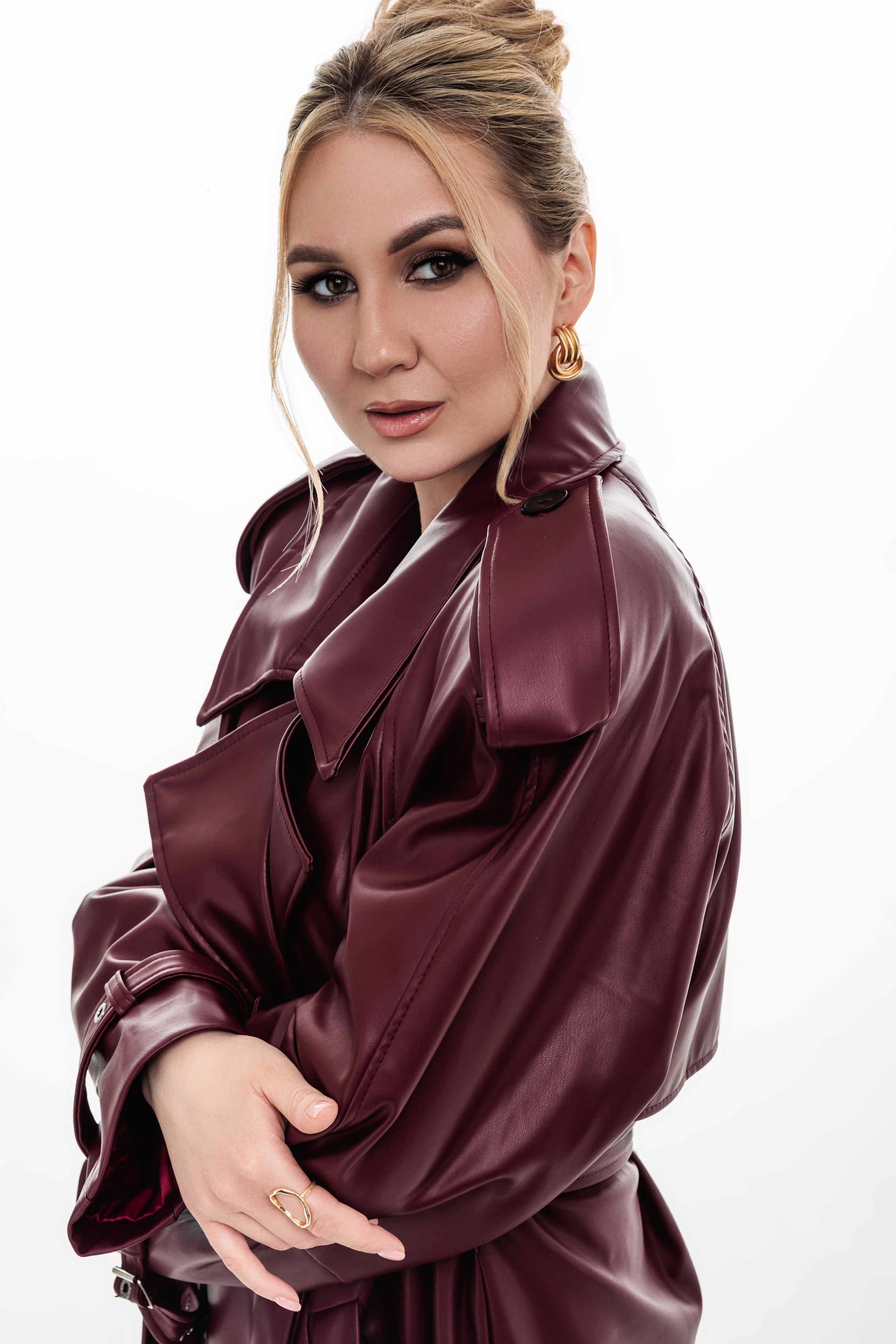 Дарья Гужова. ФОТОГРАФ ИРИНА ШАМАТАВА