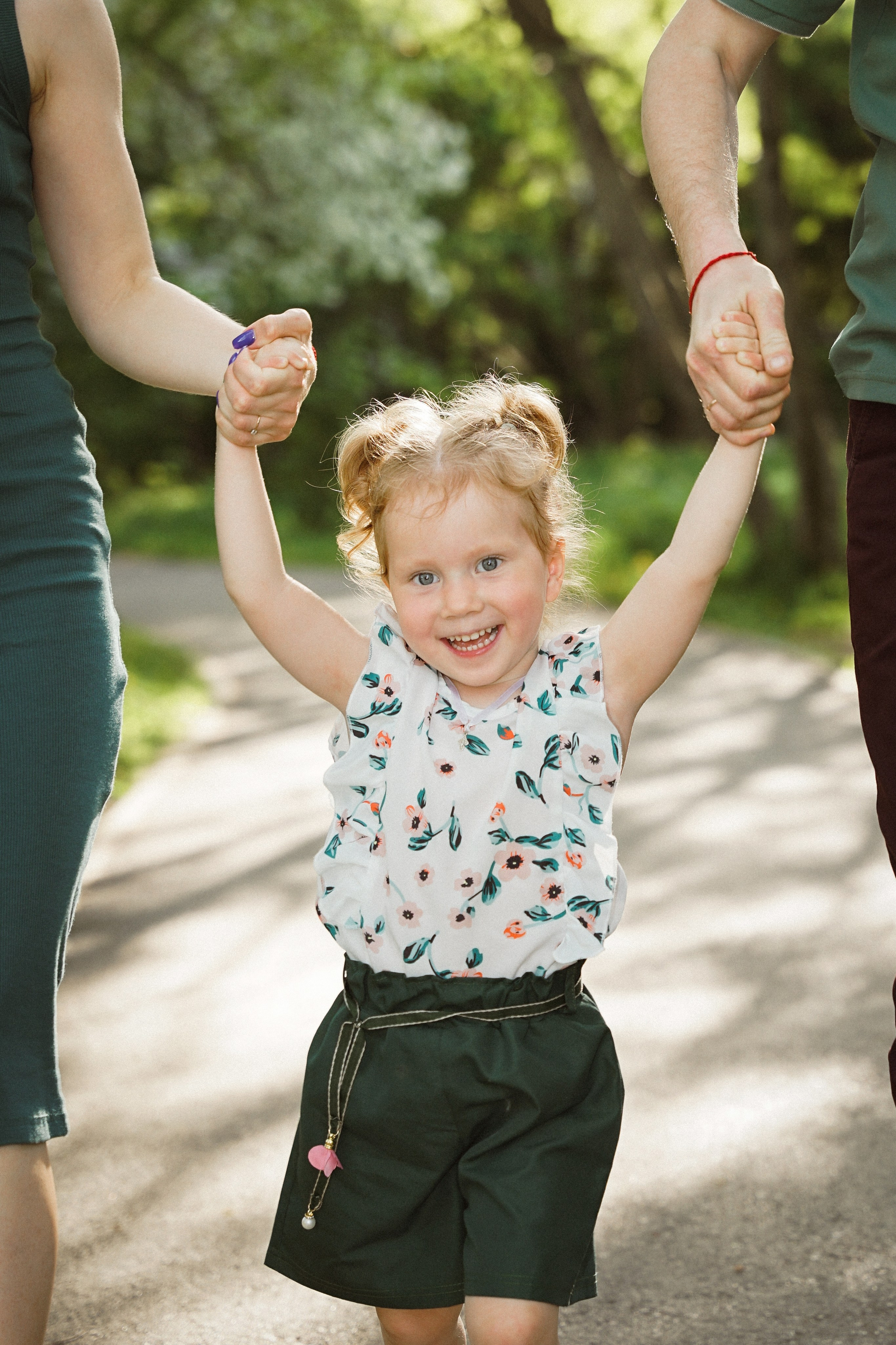 Семейная съемка с ребенком в парке Екатеринбурга