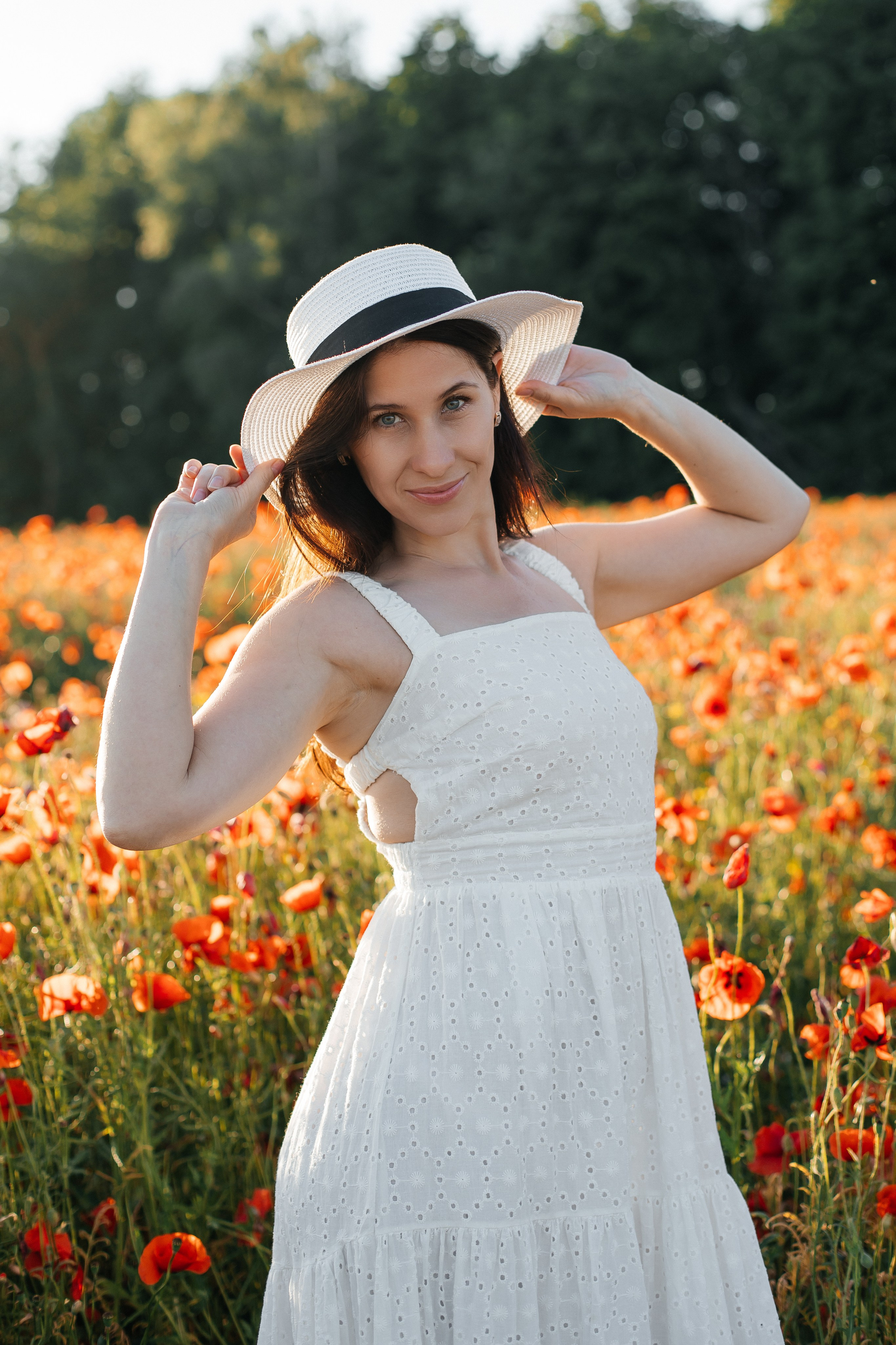 Фотосессия в маках. Https://malovafoto.ru