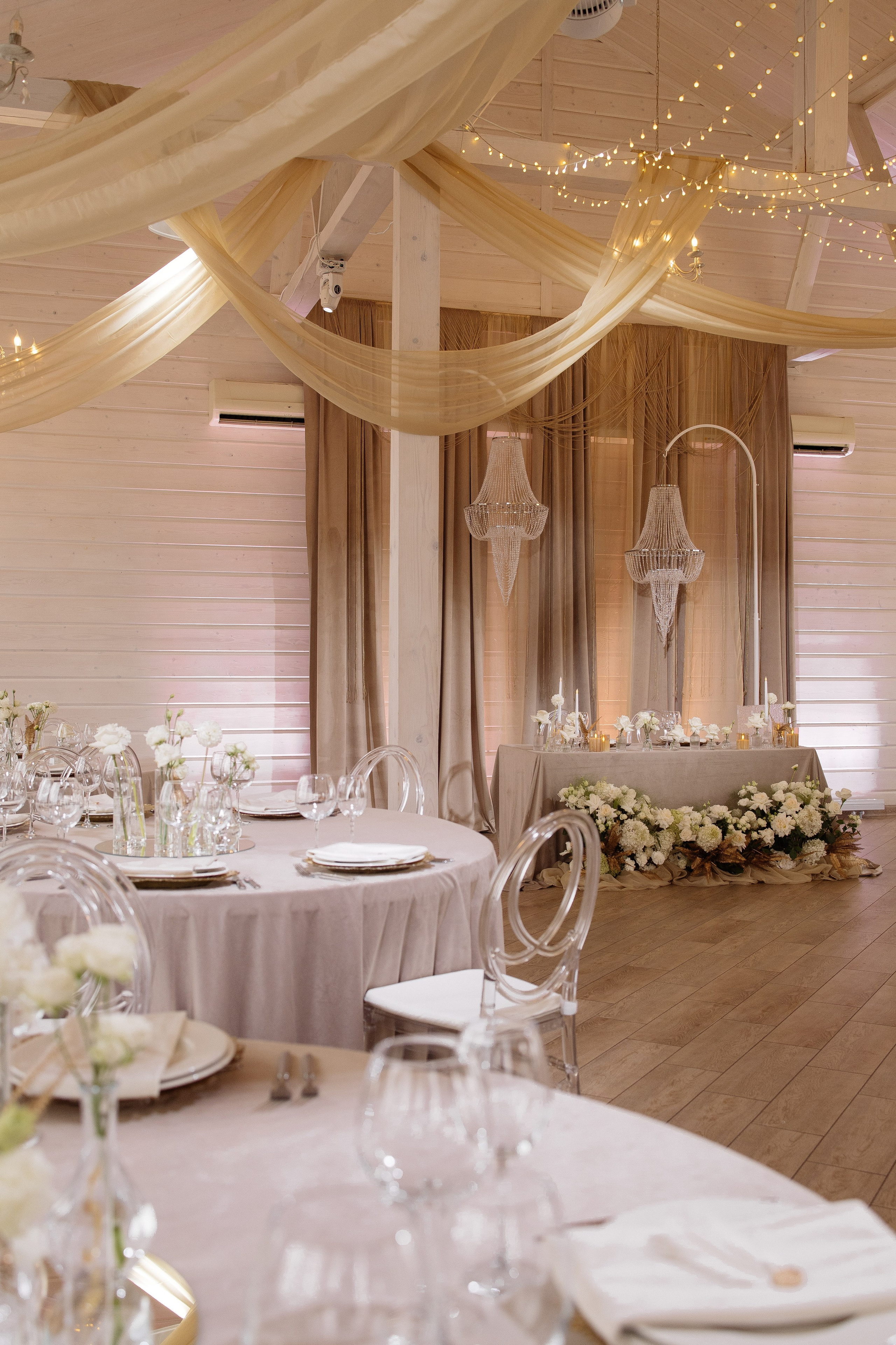 Влюбляться, целоваться. Свадебный фотограф в Москве | Профессиональный фотограф | Выгодные цены на услуги