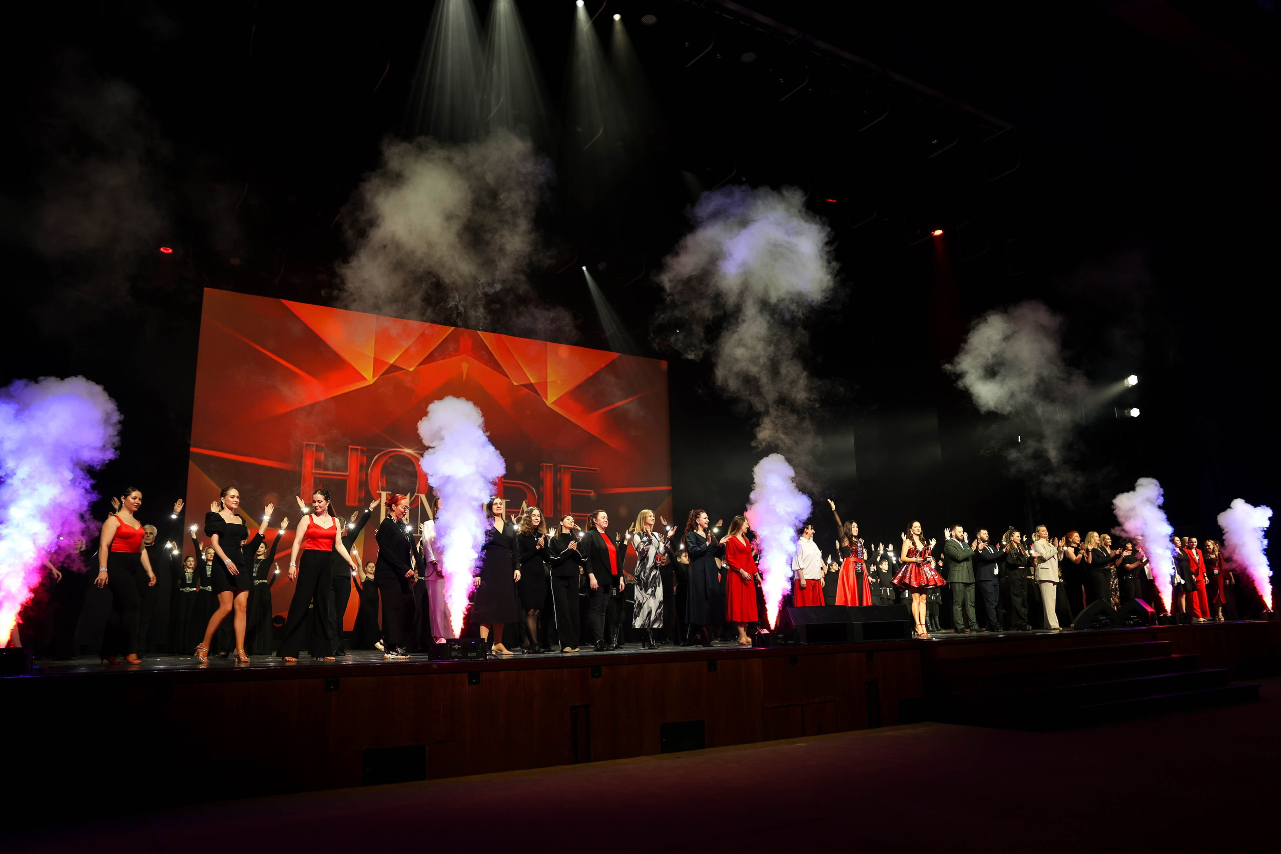 КРЕМЛЕВСКИЙ ДВОРЕЦ. НАГРОЖДЕНИЕ НОВЫЕ ИМЕНА. Свадебный, репортажный, фотограф Москва и Московская область