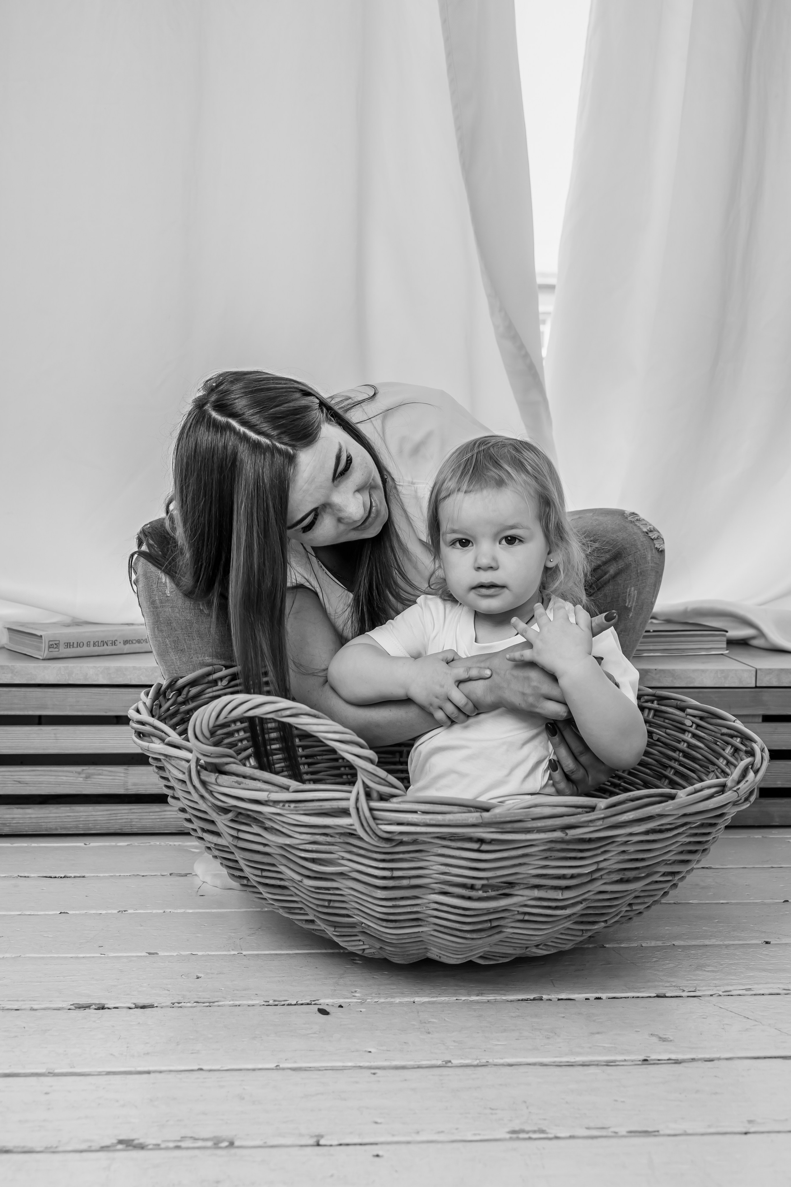 фотосессия беременных в уютной студии