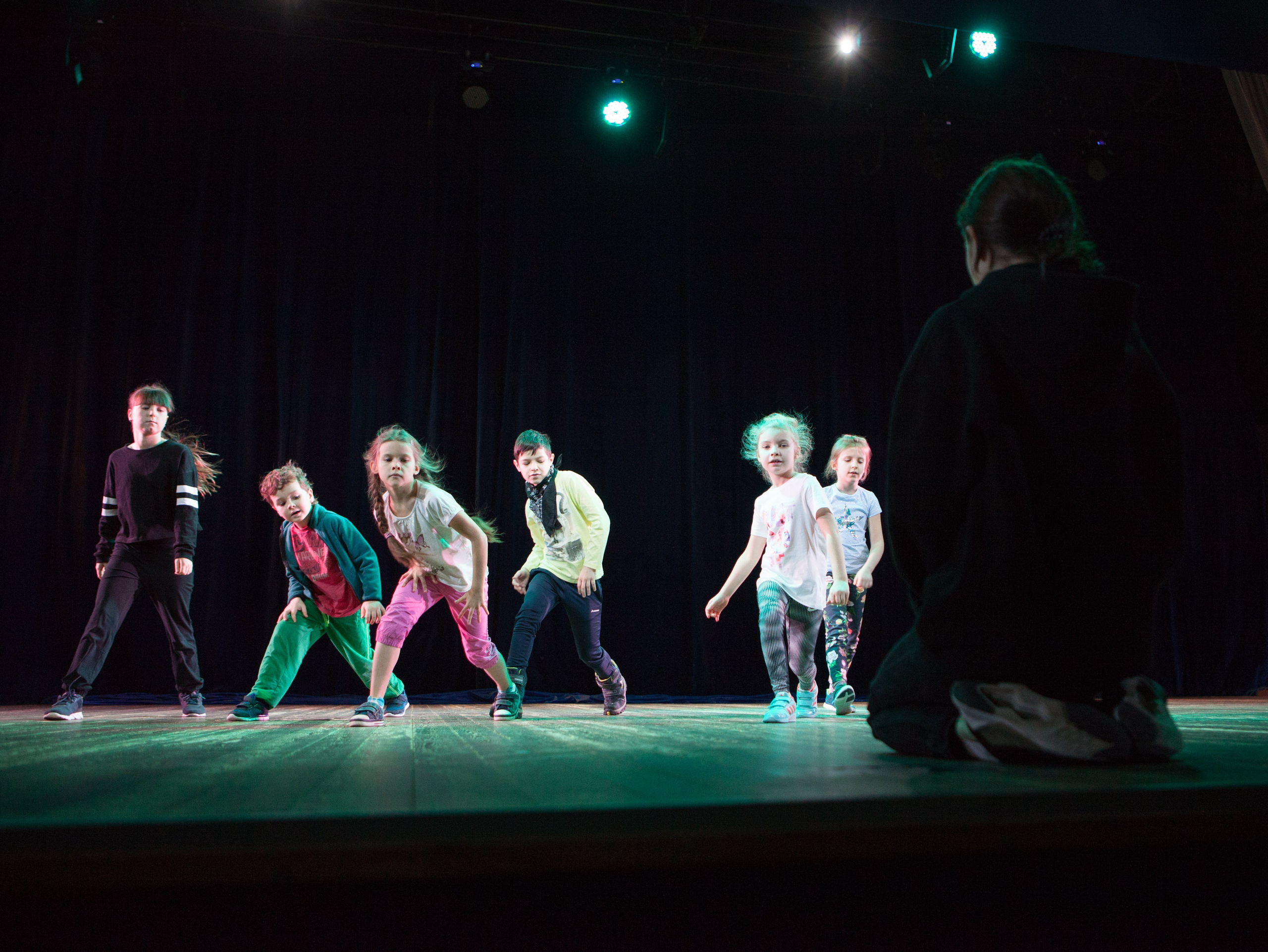 Танцы. Фотография, ретушь, сканирование, восстановление старых фото, интерьерная съёмка, студия. Данилов Александр, Москва