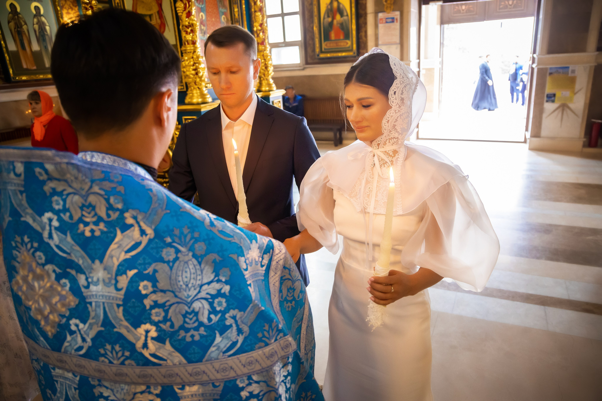 В Храме. Семейный и Свадебный фотограф в Астане Александр Астапов