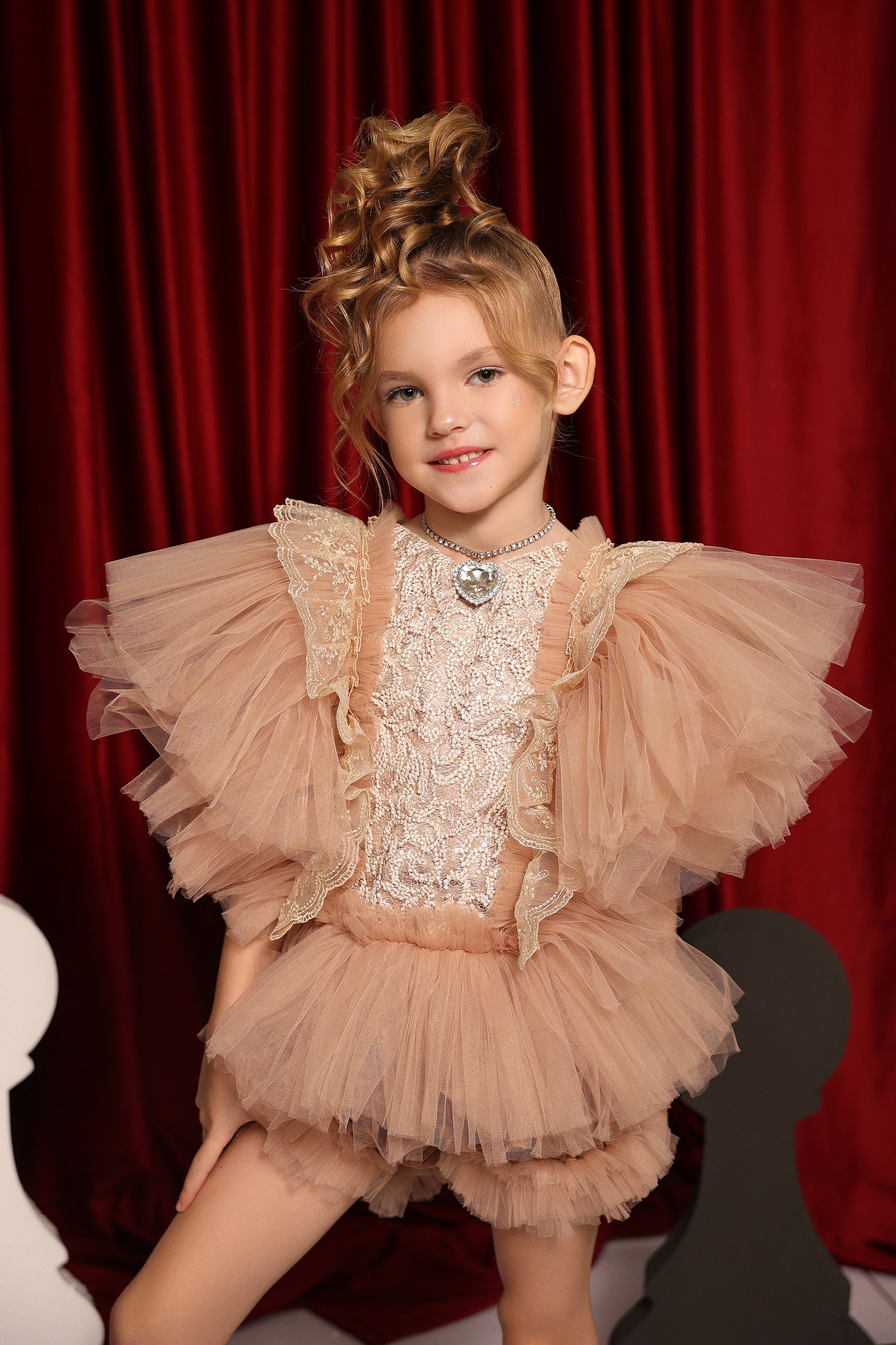 SOFIA. Модельная студия MIA Models