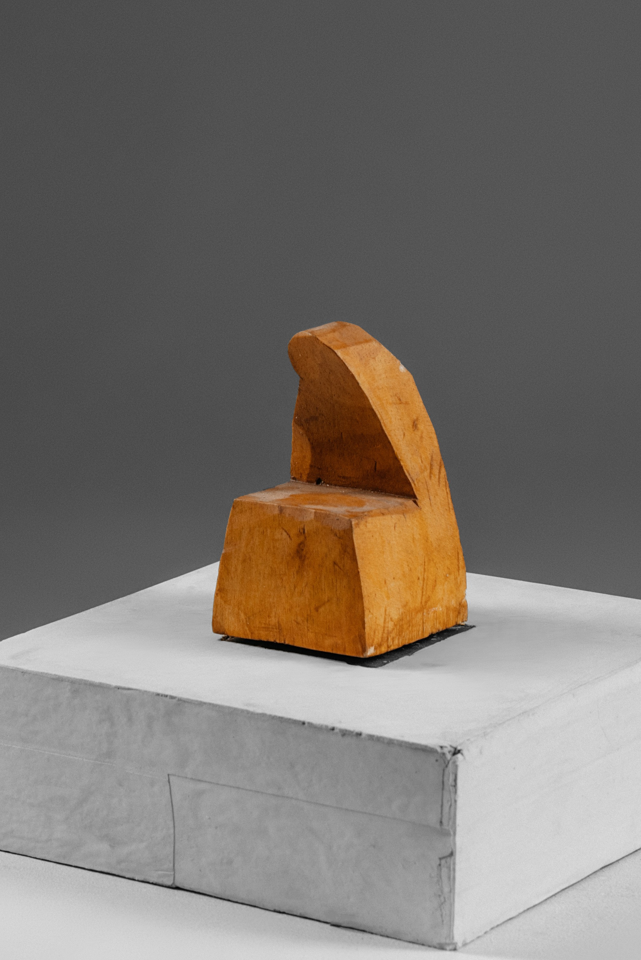 Скульптура "Благое молчание", 2023 год, дерево, гипс 7*7*7 без постамента