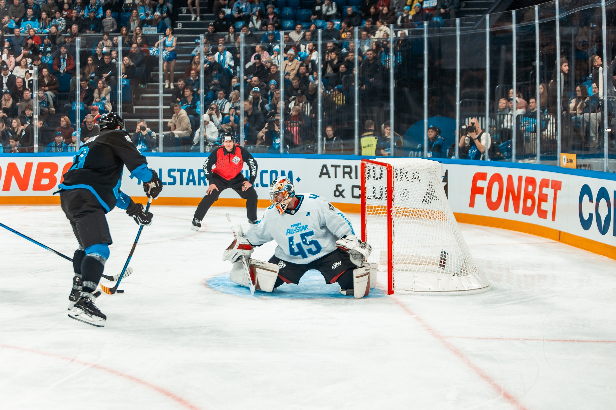 KHL All-Star 2025. Репортажный фотограф в Сочи Дмитрий Ветринский