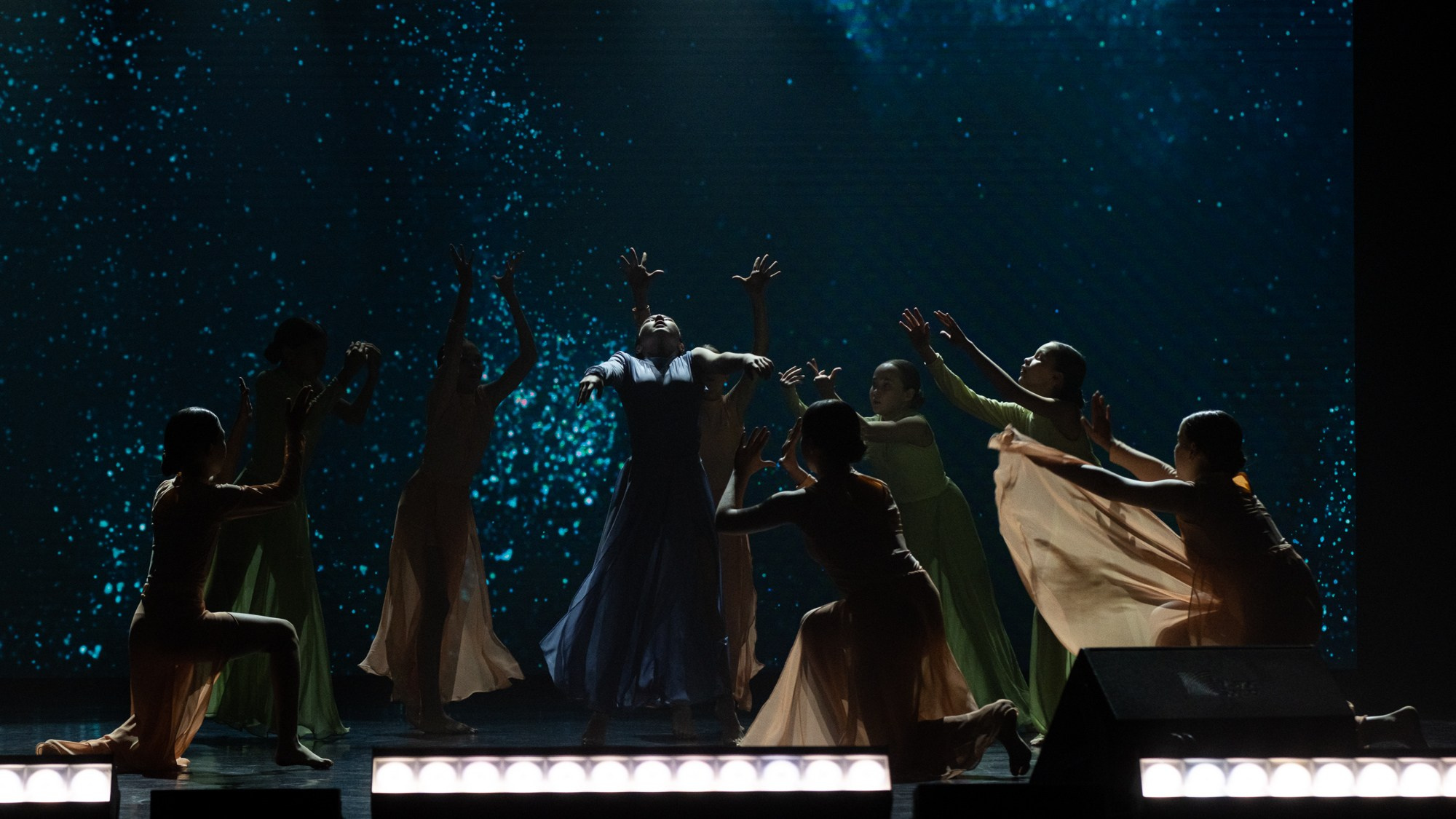 Отчетный концерт студии танца ARTIDANCE. Репортажный фотограф в Казани Павел Серпокрылов