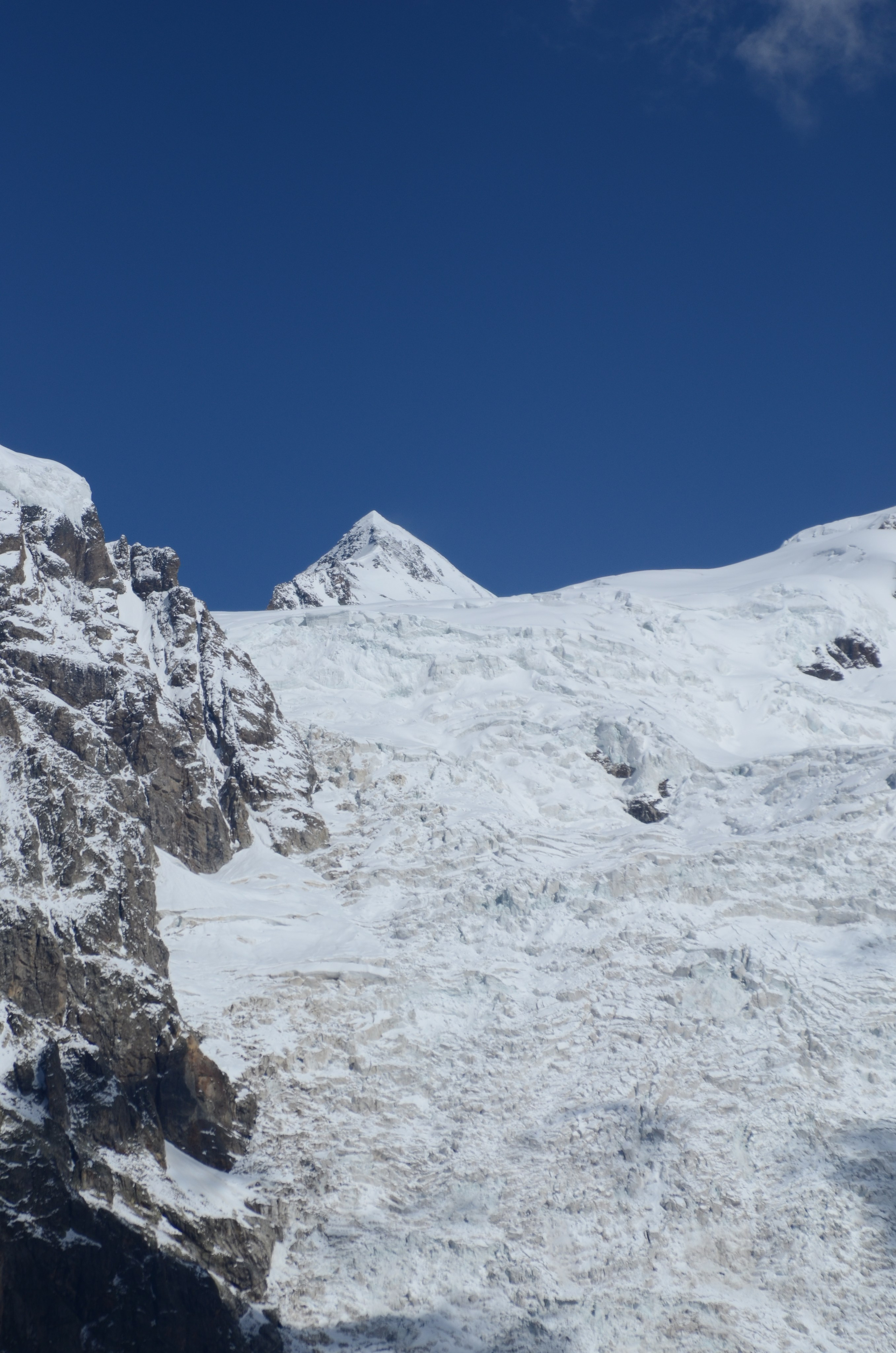 Adishi — Chkhunderi Pass — Khaldechala River Valley. Улицы Мира