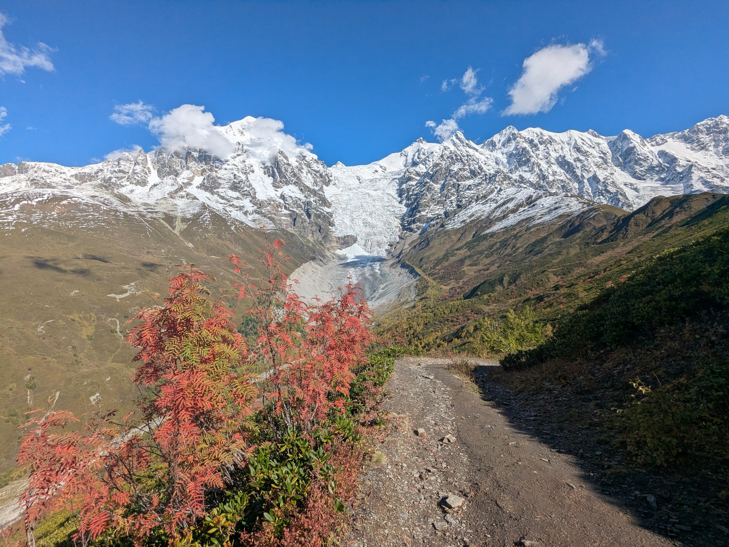 Adishi — Chkhunderi Pass — Khaldechala River Valley. Улицы Мира