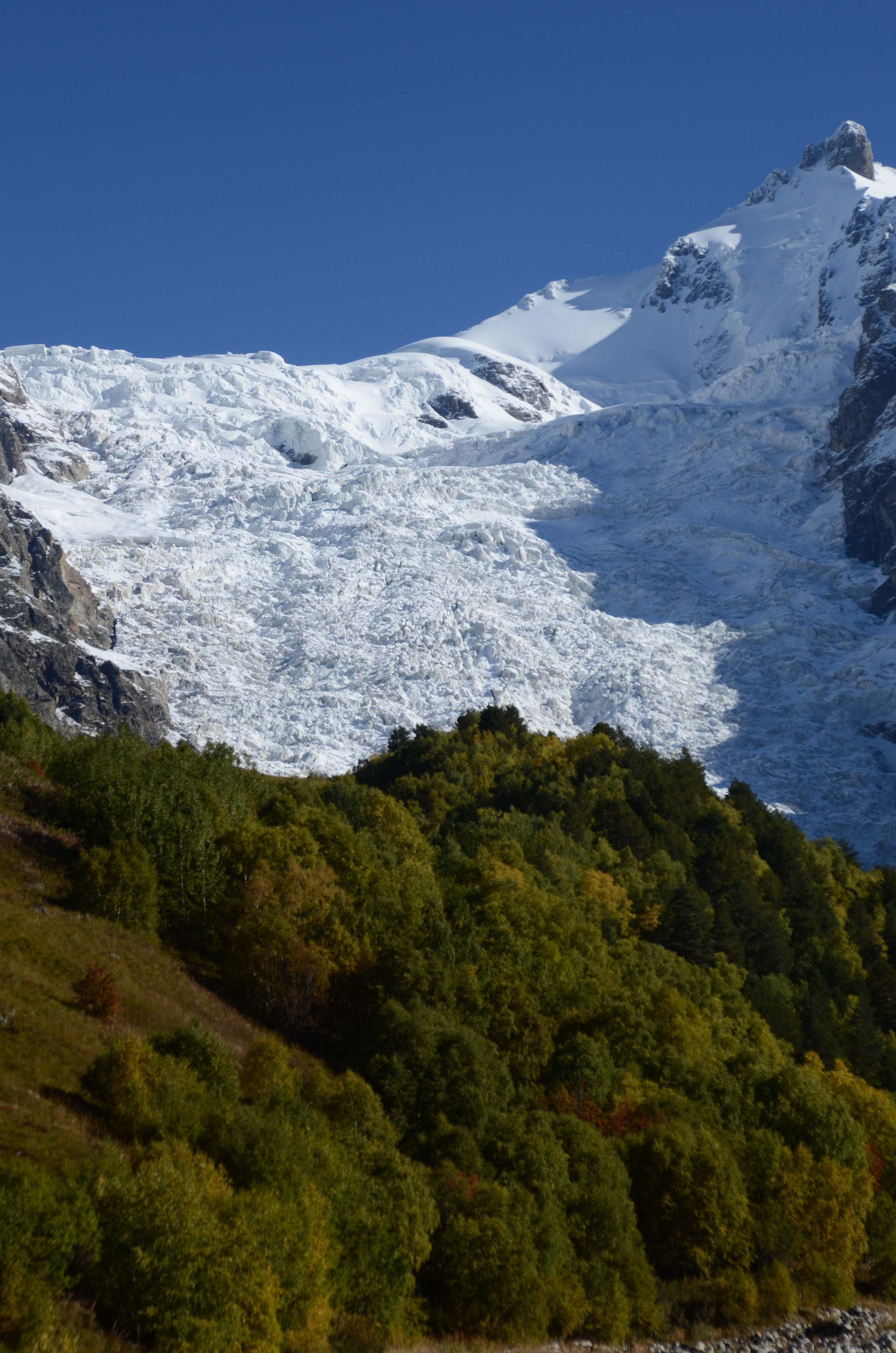 Adishi — Chkhunderi Pass — Khaldechala River Valley. Улицы Мира