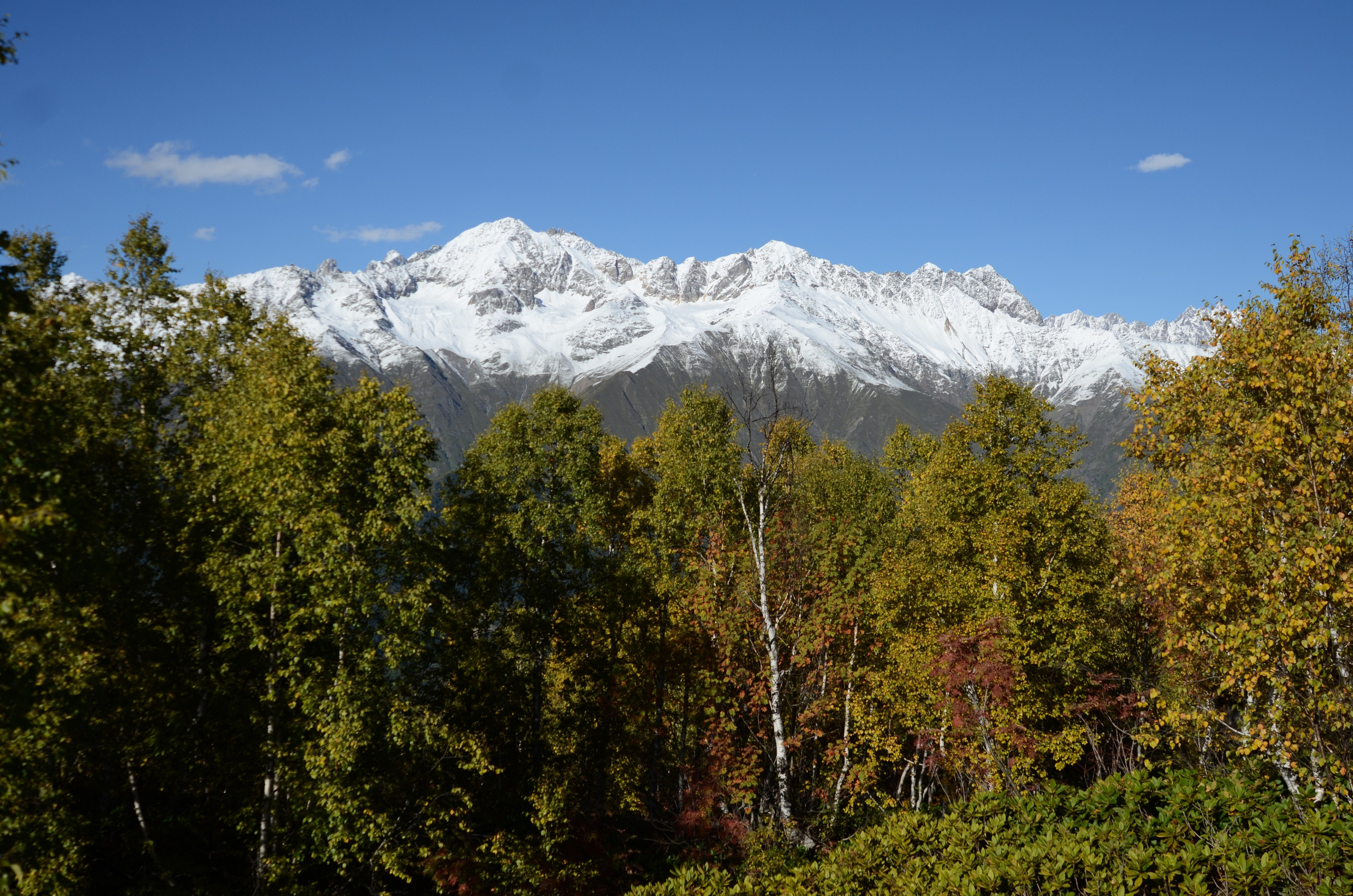 Mazeri — Zuruldi ridge — Tsvirmi. Улицы Мира