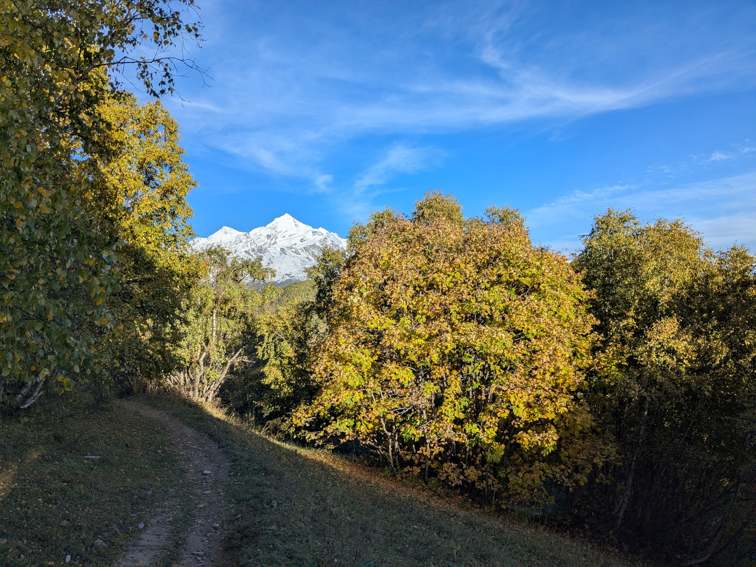 Mazeri — Zuruldi ridge — Tsvirmi. Улицы Мира