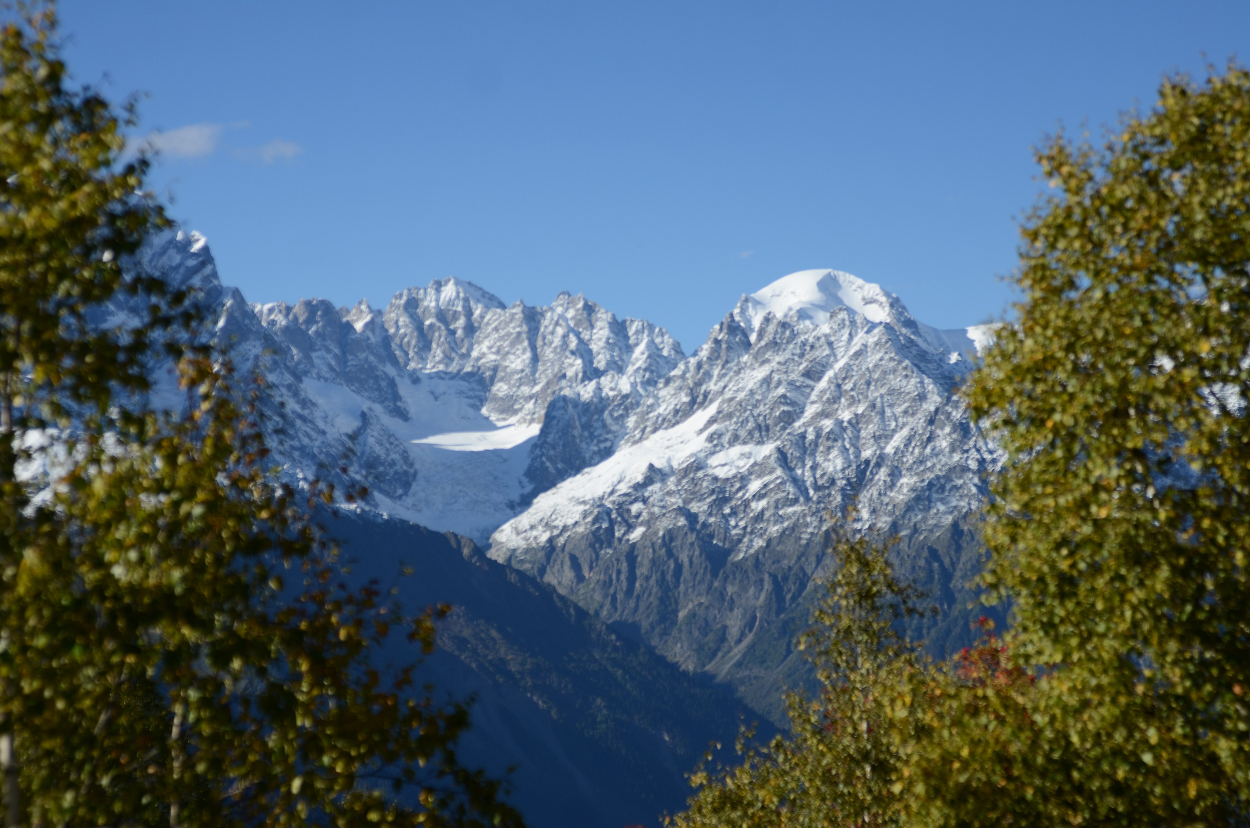 Mazeri — Zuruldi ridge — Tsvirmi. Улицы Мира
