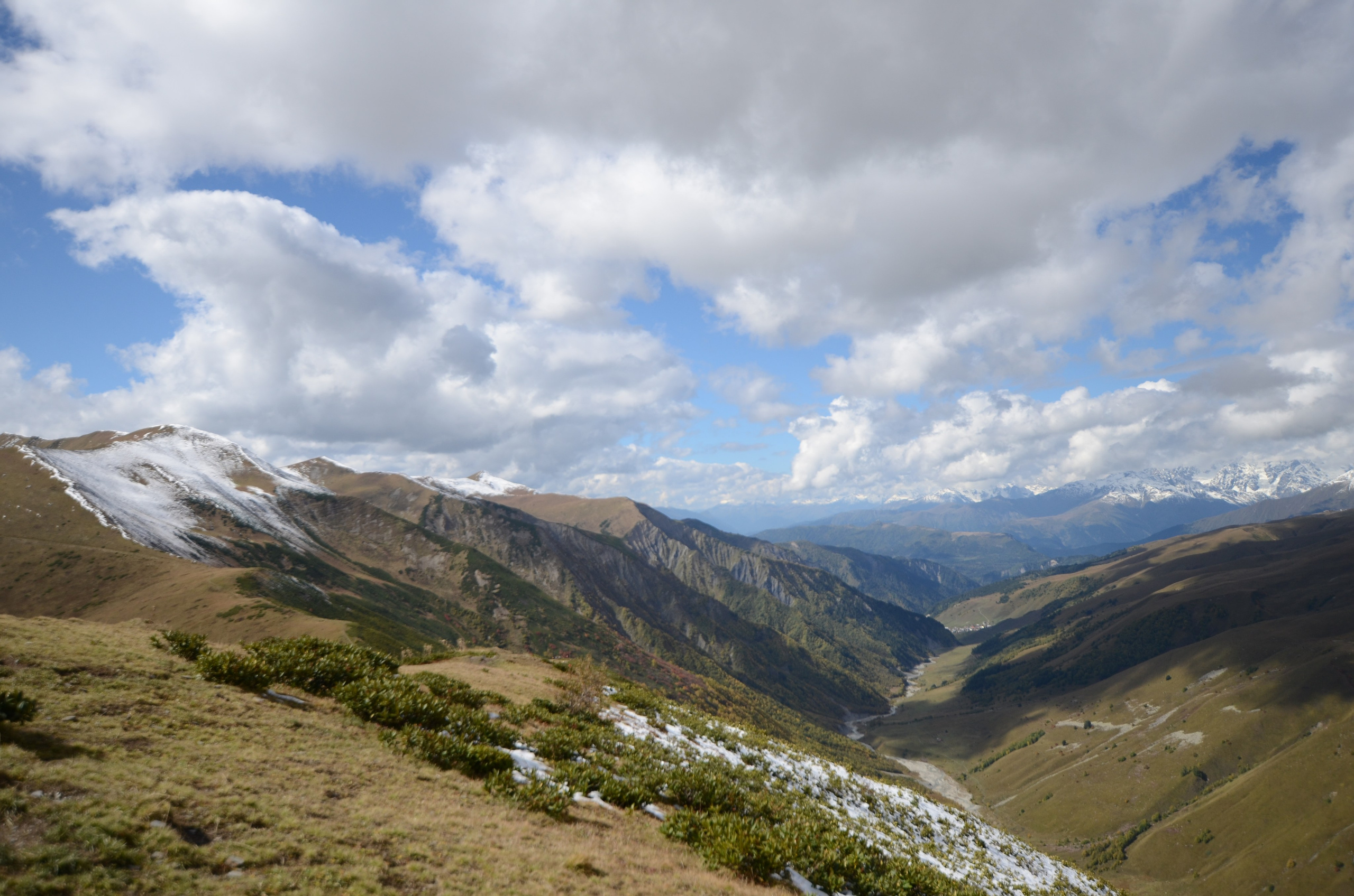 Adishi — Chkhunderi Pass — Khaldechala River Valley. Улицы Мира