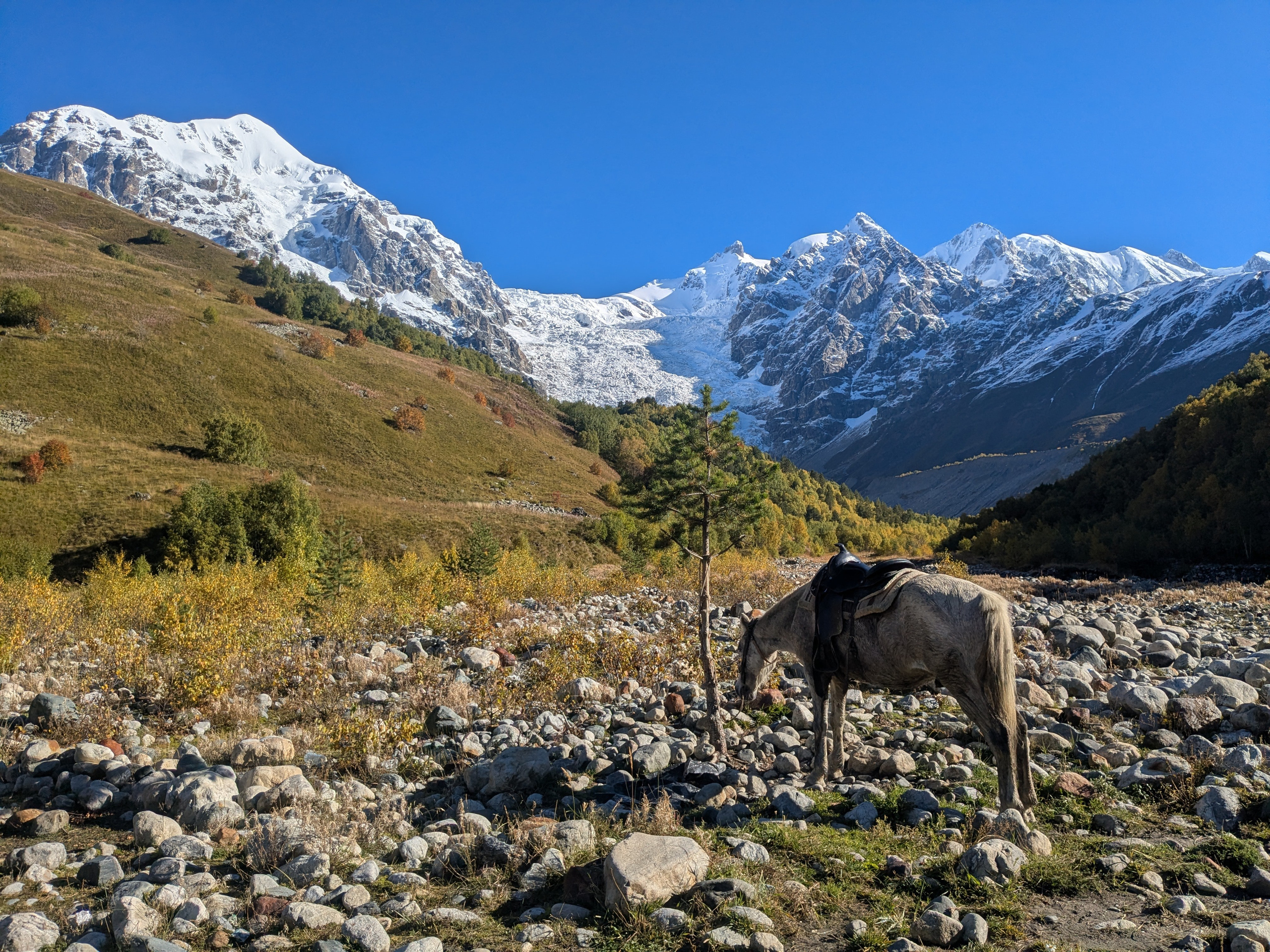 Adishi — Chkhunderi Pass — Khaldechala River Valley. Улицы Мира