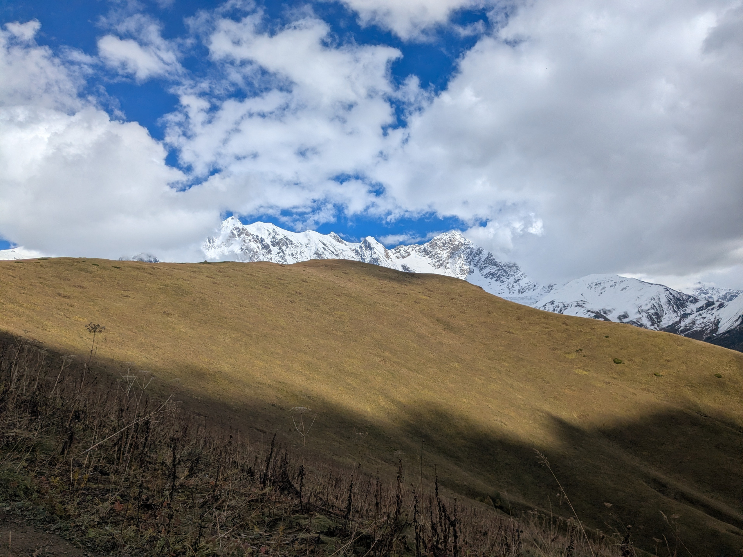 Adishi — Chkhunderi Pass — Khaldechala River Valley. Улицы Мира