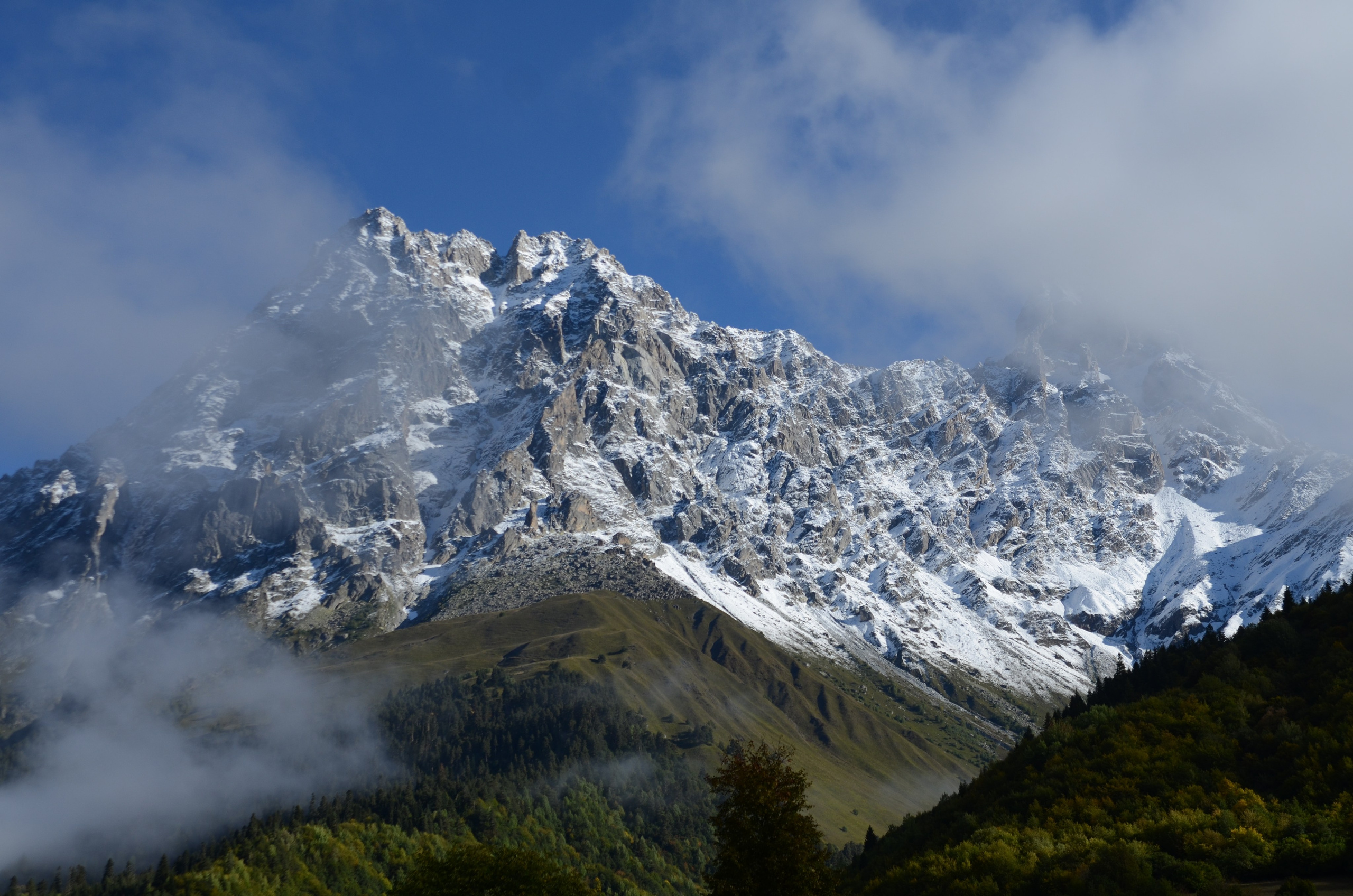 Mazeri — Zuruldi ridge — Tsvirmi. Улицы Мира