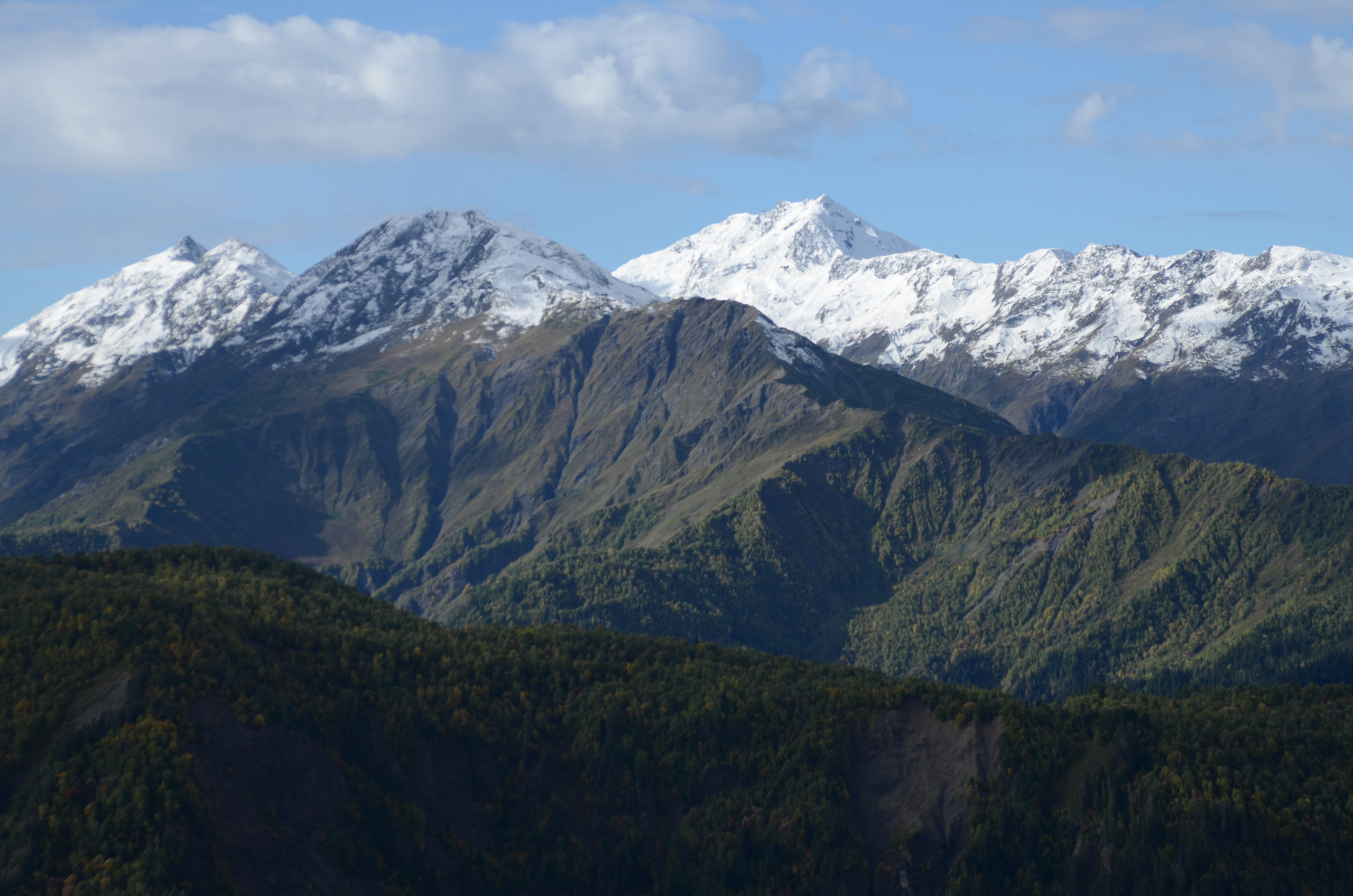Tsvirmi — Adishi. Улицы Мира